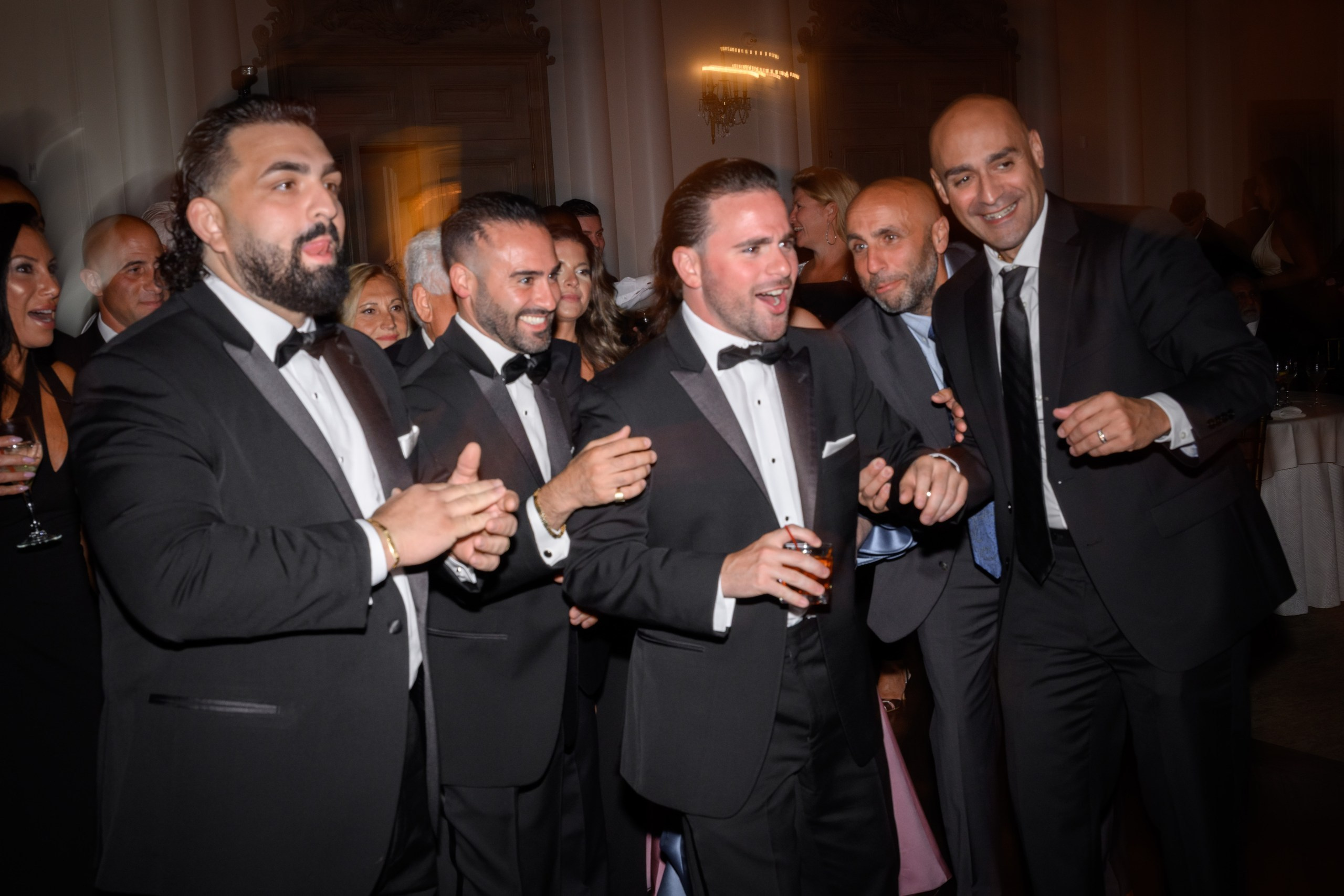 Arianeh & Michael, Park Chateau. Wedding Photo & Video