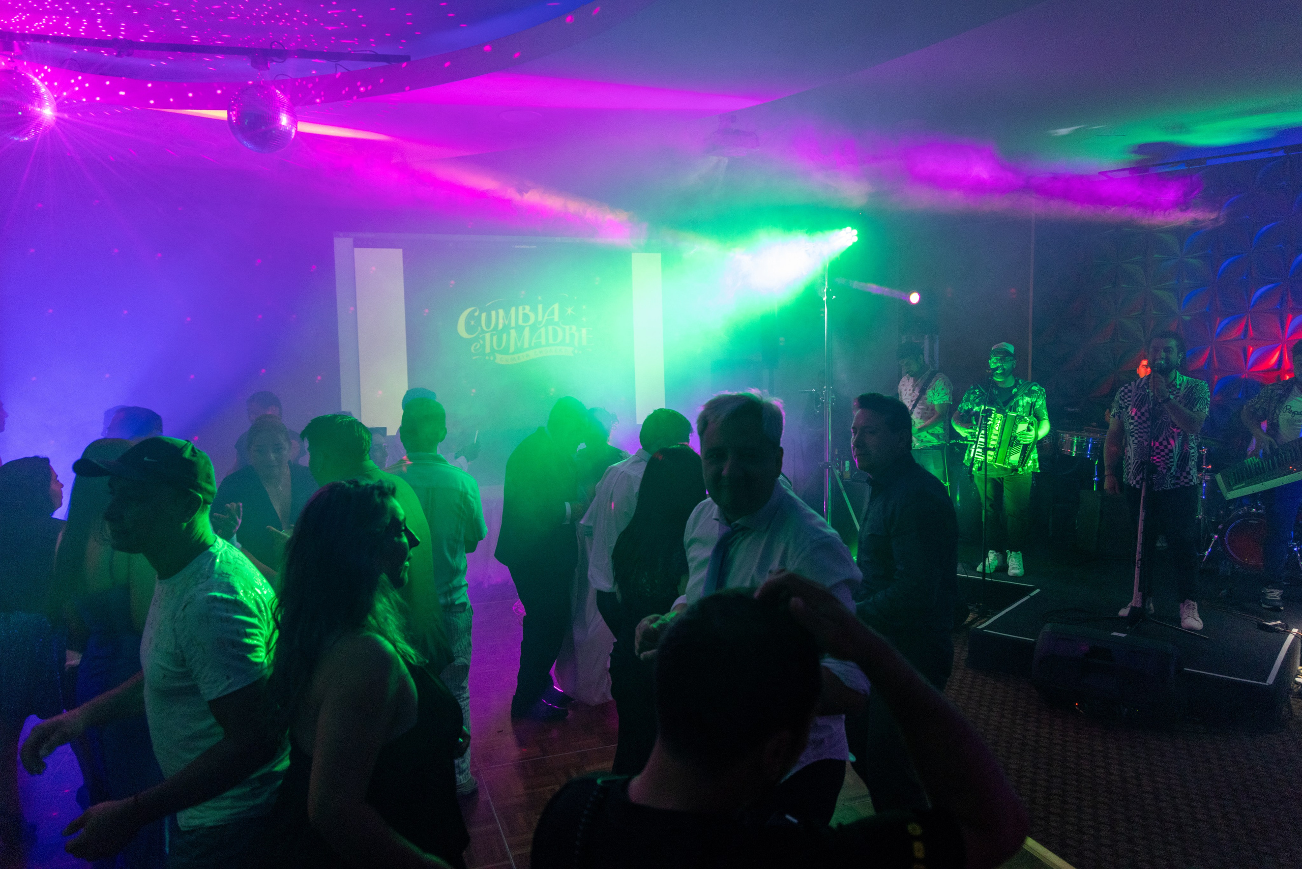 Silvia y Jorge. Dinka & Emilio - El arte de preservar lo que no se repite