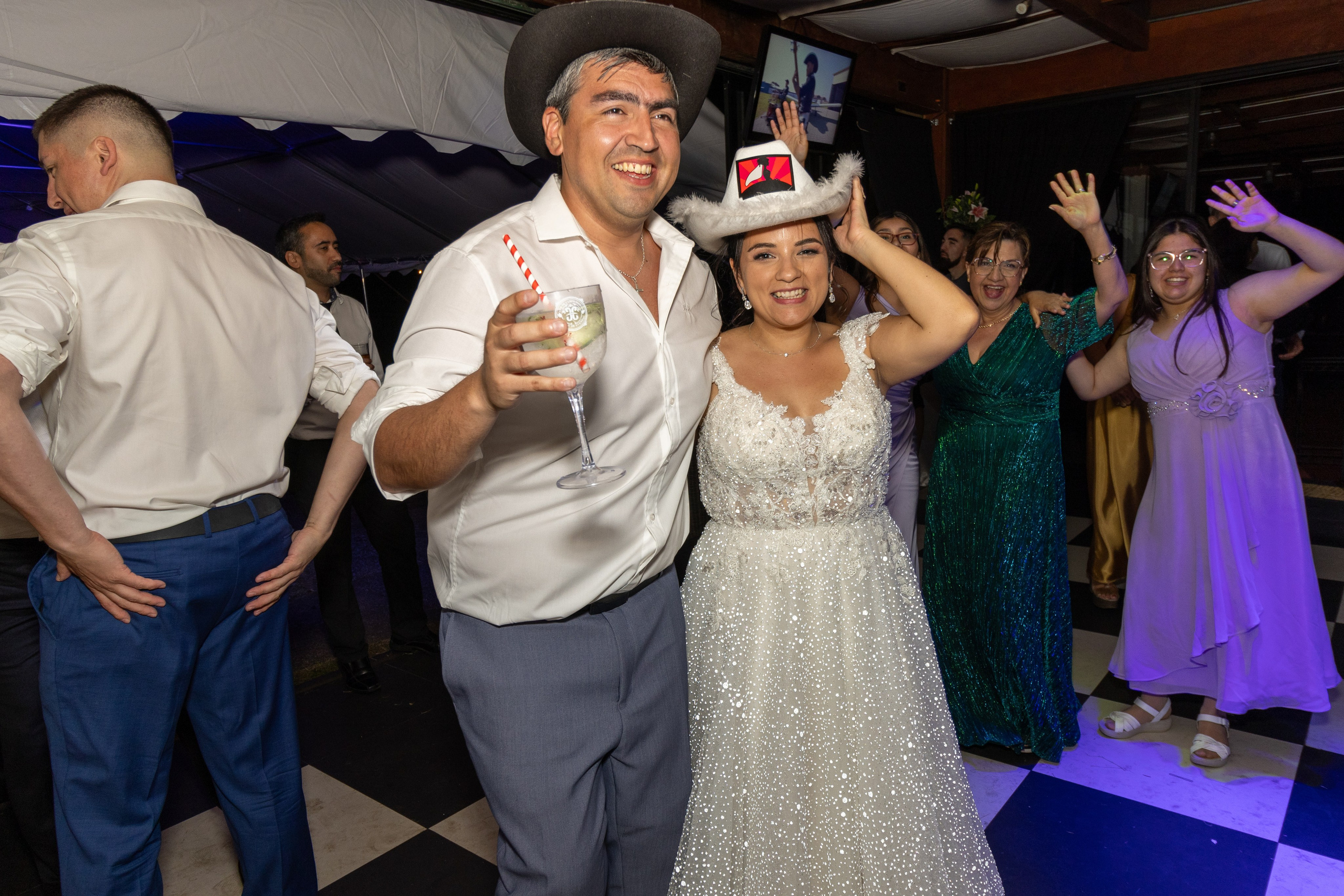 Katherin y Daniel. Dinka & Emilio - El arte de preservar lo que no se repite