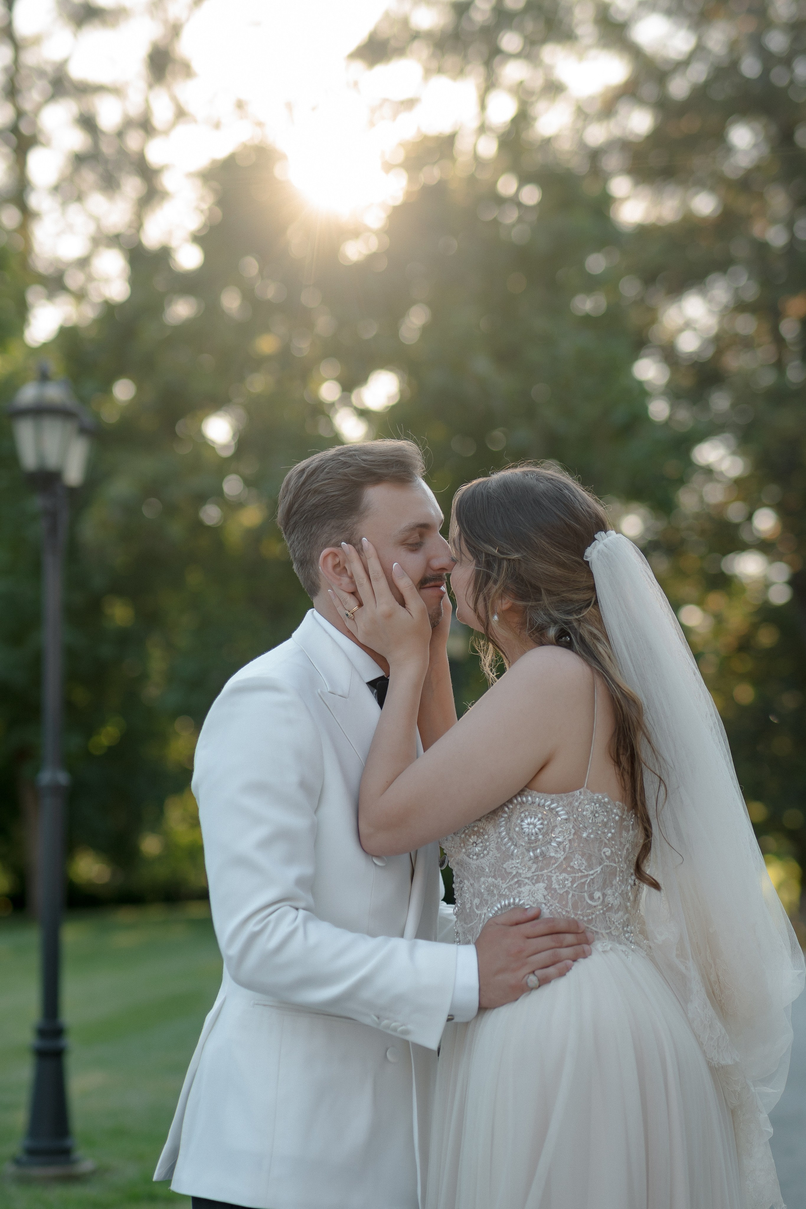 Elegance and Emotion: Shanna and Bartosz’s Wedding at Radic Castle. Raw Studio: Capturing Elegant weddings accross Europe