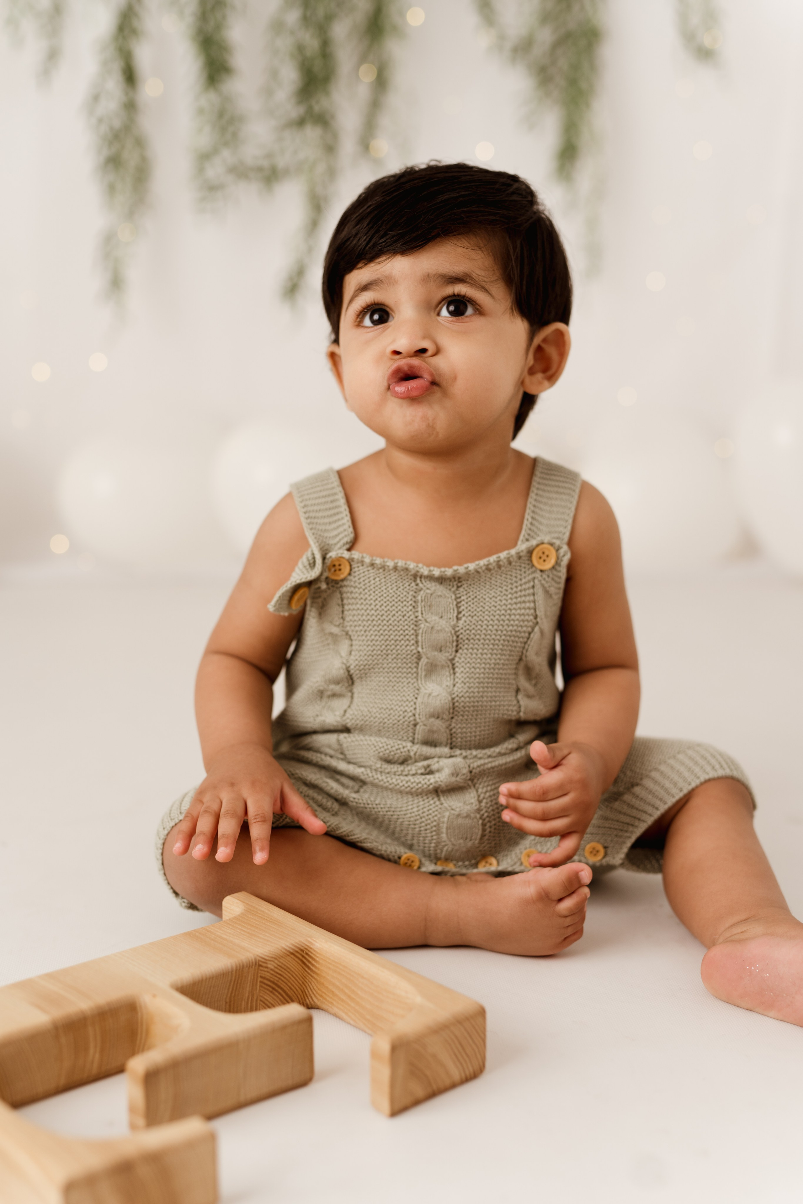 Pierwszy roczek Lithvika. Fotograf Łódź - sesja ciążowa, noworodkowa, dziecięca. Studio w Łodzi