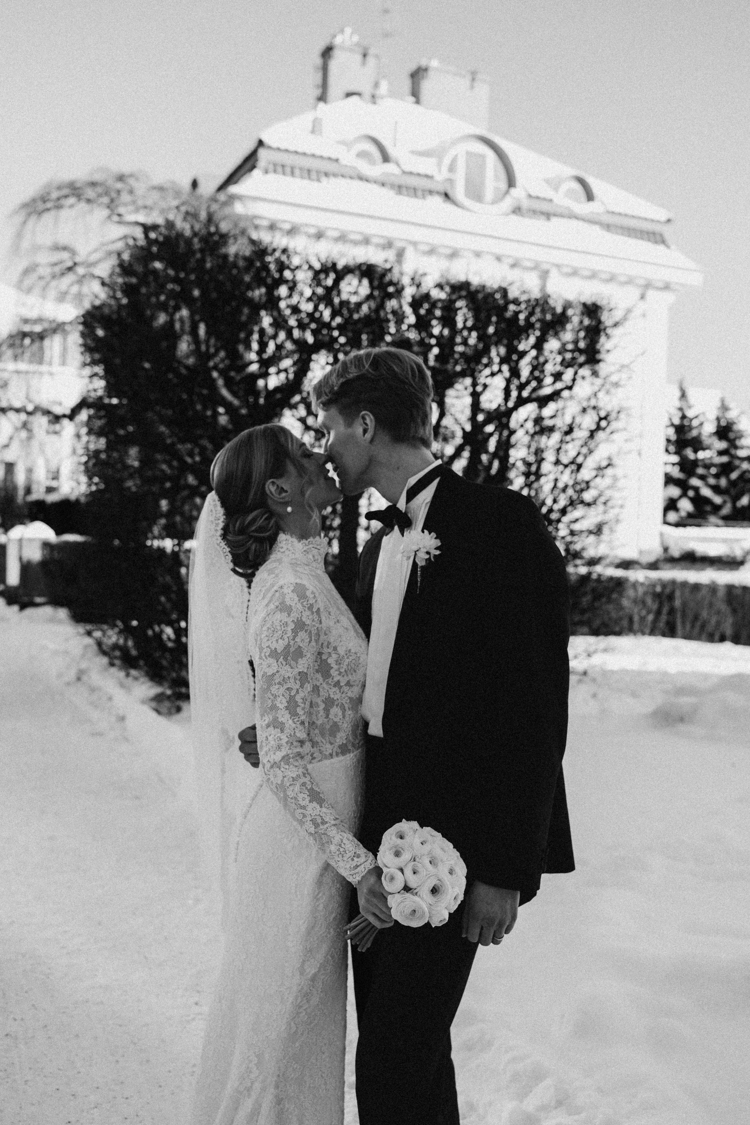 S&H. Victoria Olonen – Cinematic Portrait Artist | Helsinki & Europe