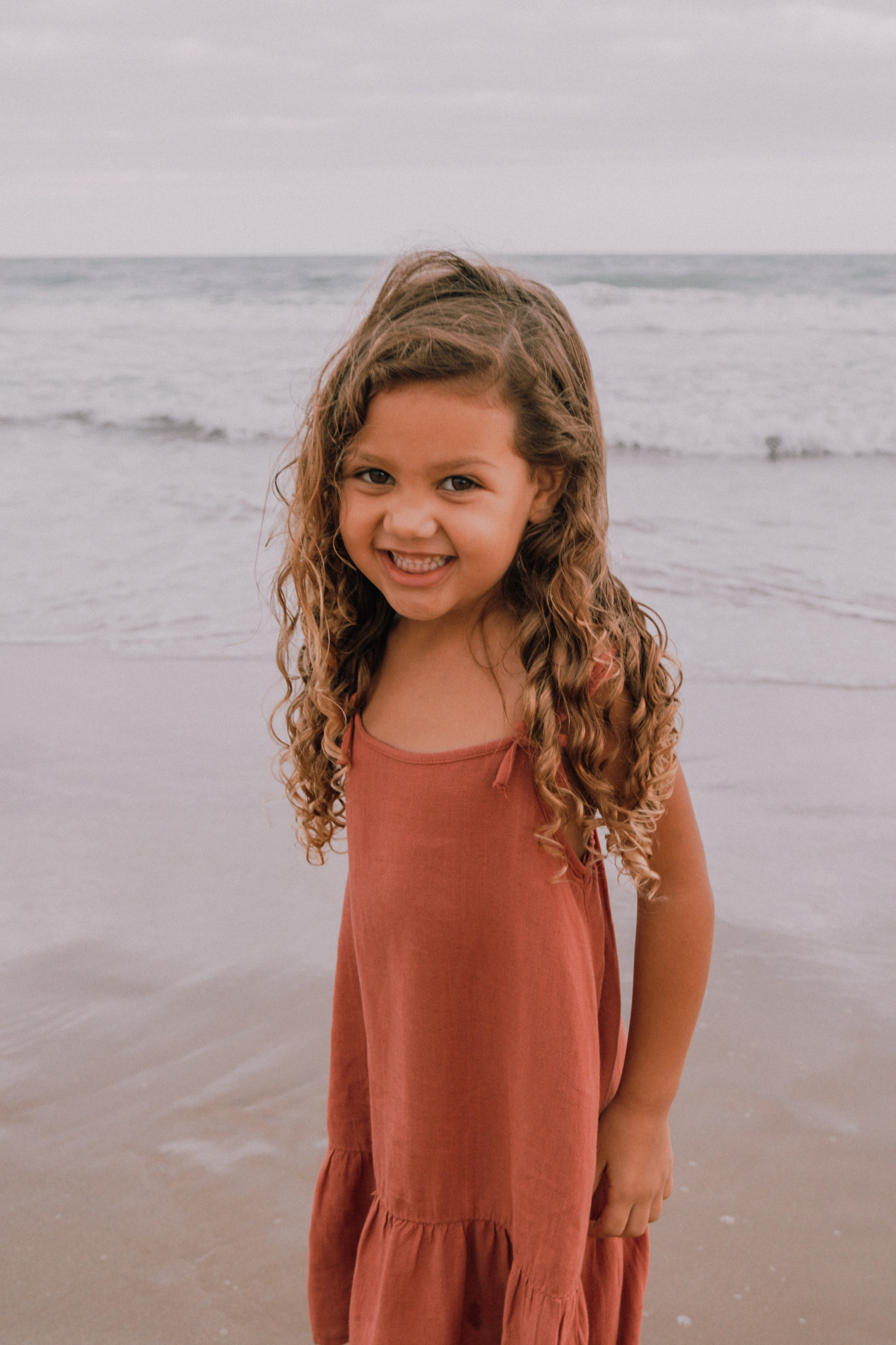 Семейная фотосессия на пляже. Профессиональная фотосъемка в Калафелле — Елена Медведева