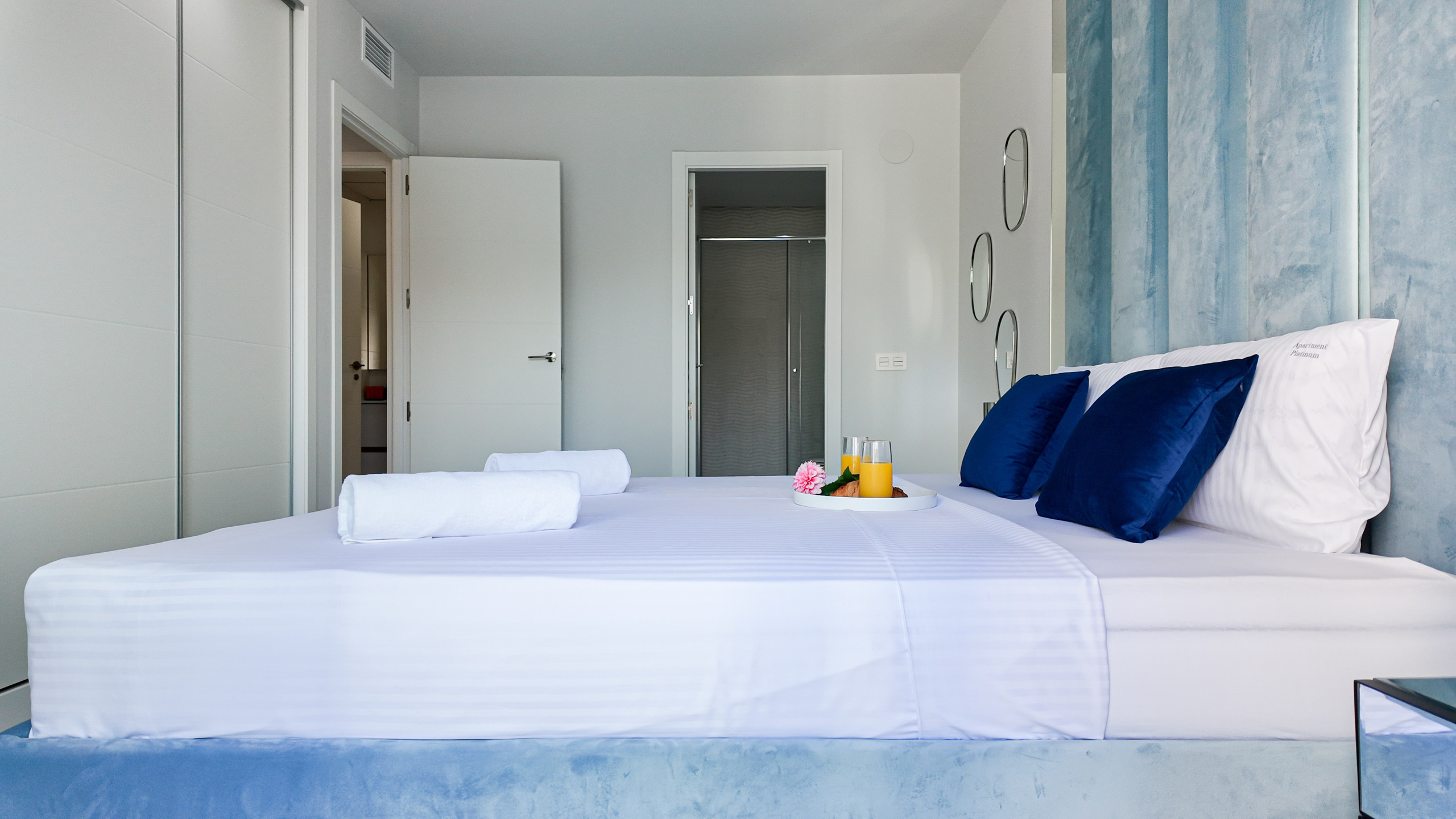 PLATINUM. Baby Beast