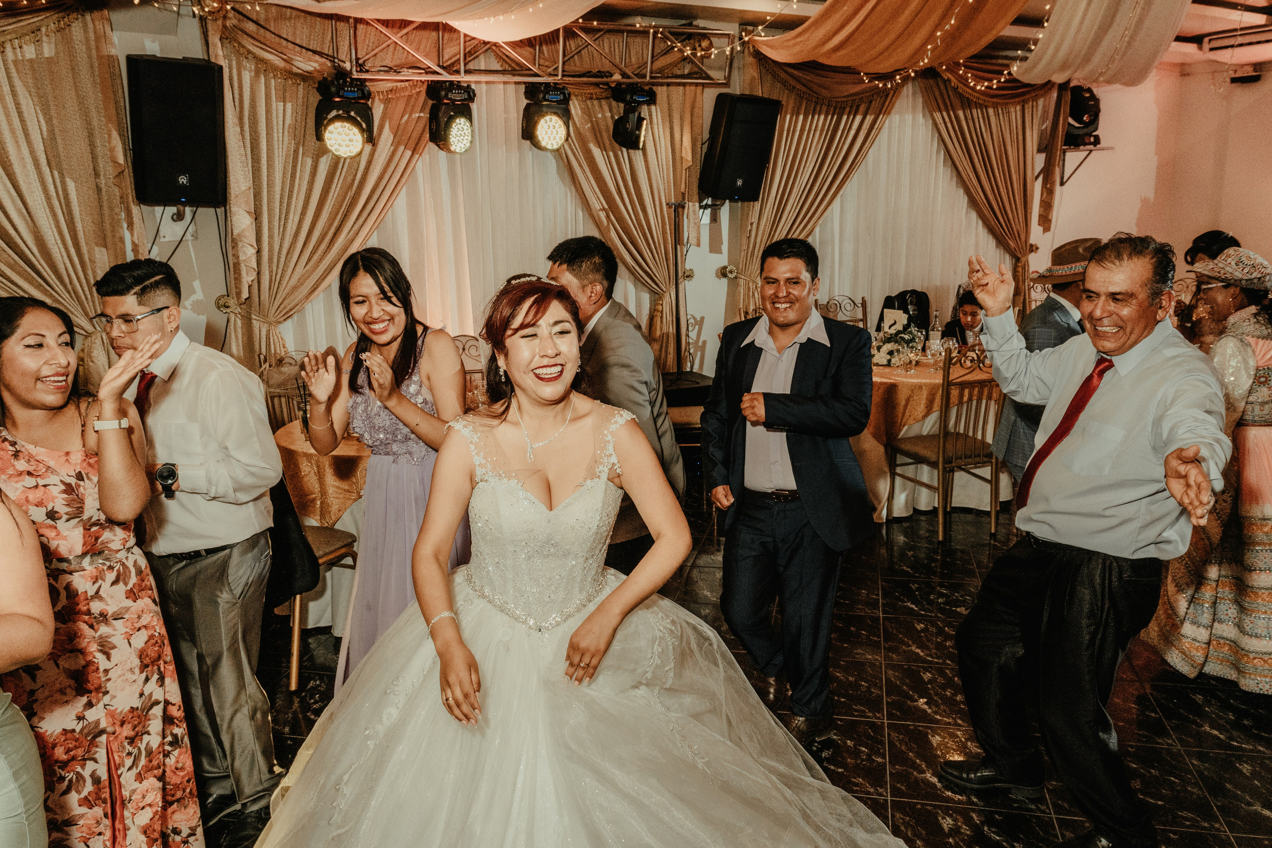 VANESSA + FRANKLIN BODA RELIGIOSA. Studio KVTA | Fotografía y Video de Bodas en Arequipa