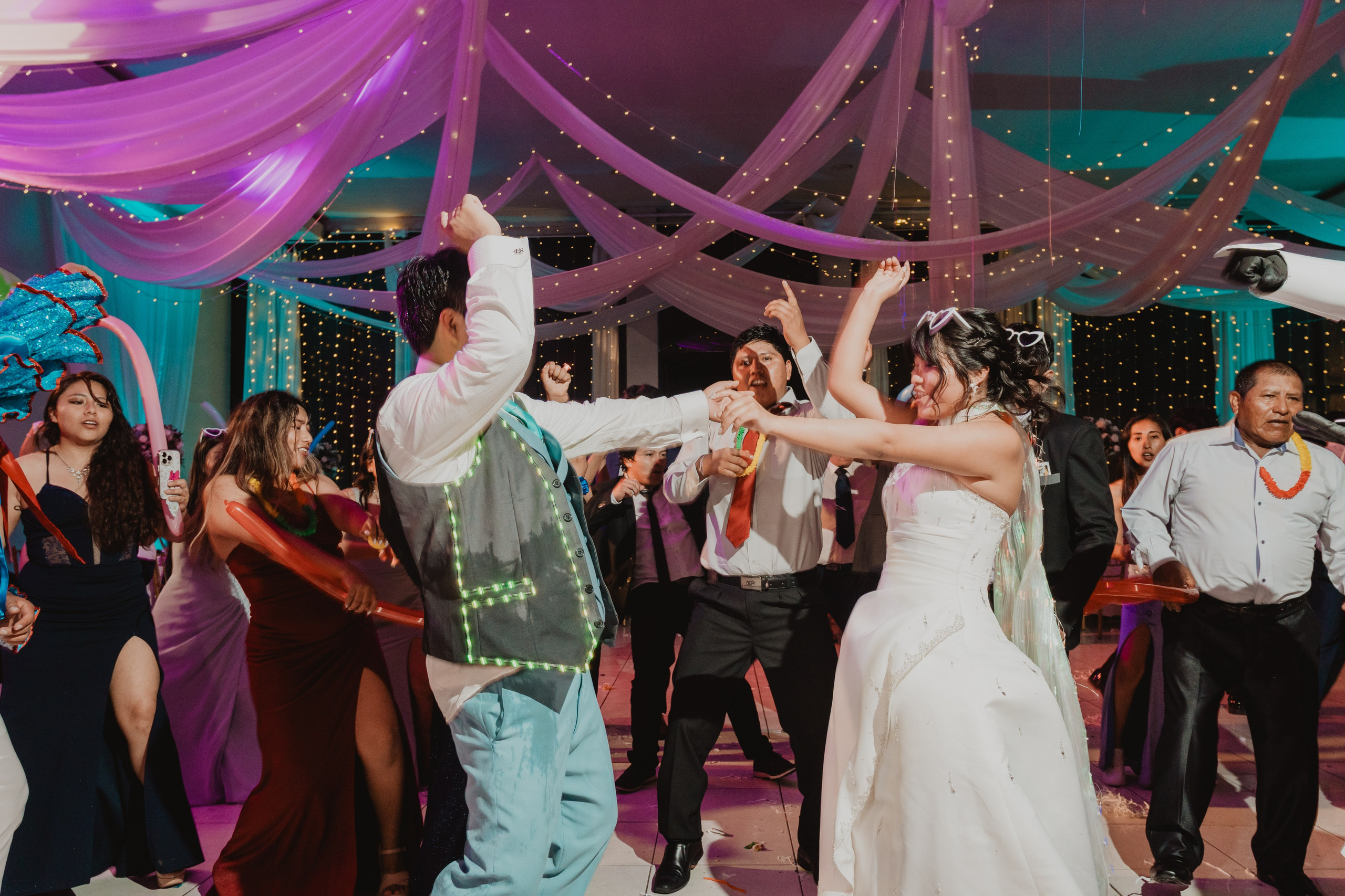 STEISY + EMMANUEL | BODA RELIGIOSA. Studio KVTA | Fotografía y Video de Bodas en Arequipa