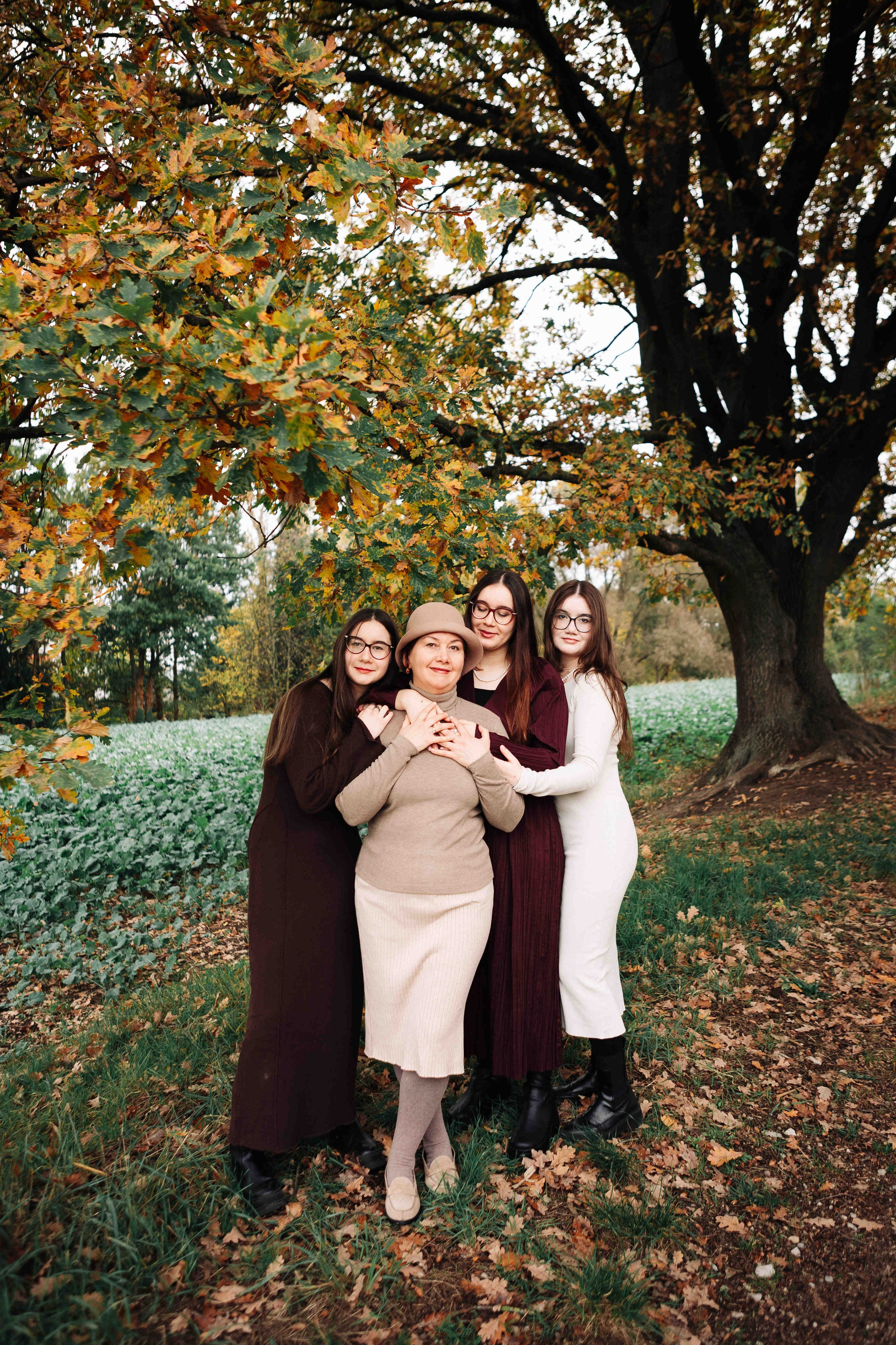 BIG OAK, BIG FAMILY. Https://shi-photo.com/