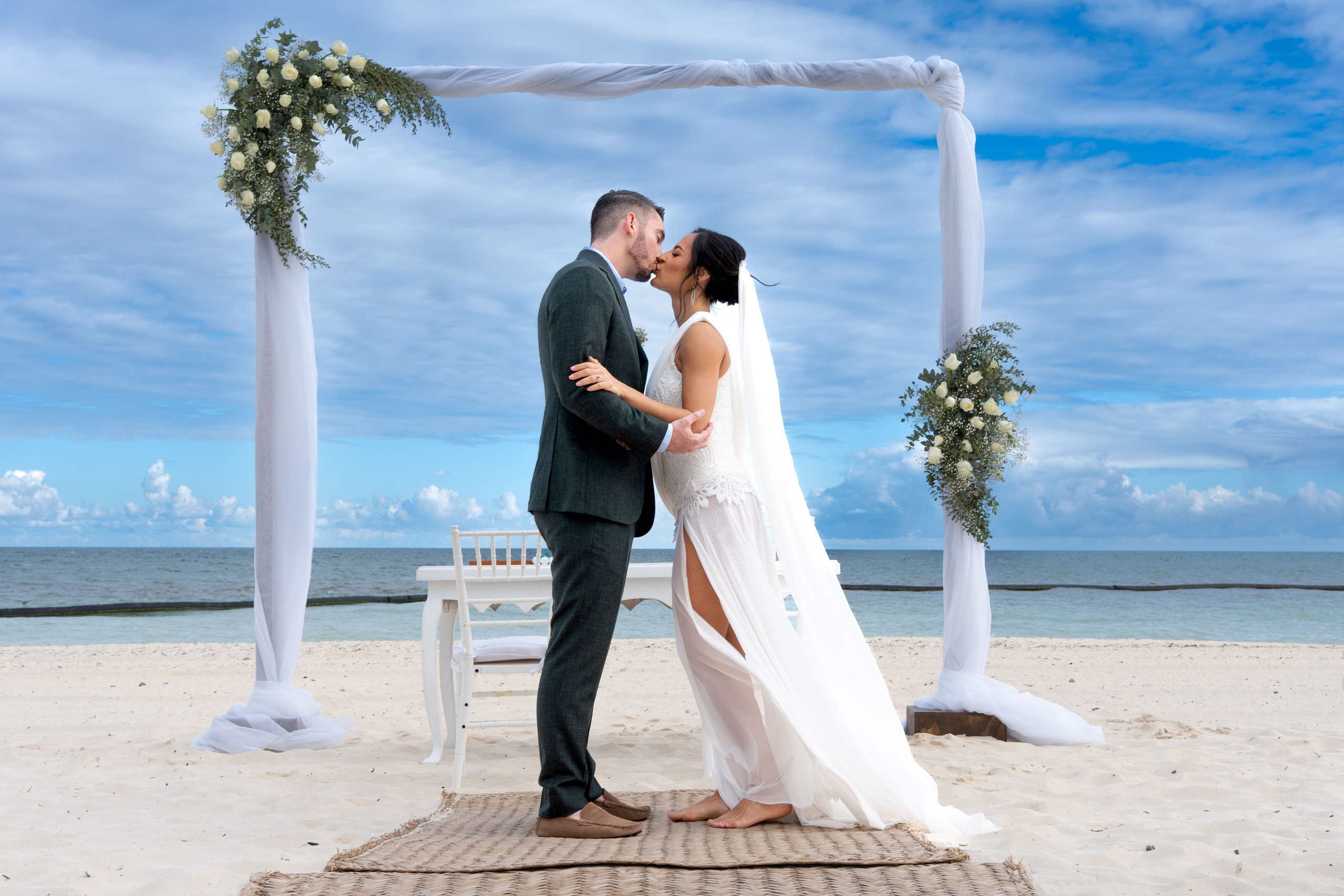 Wedding Photo Cancun. Alfredo Vazquez Wedding Films & Photography | Mexico & Destination Weddings