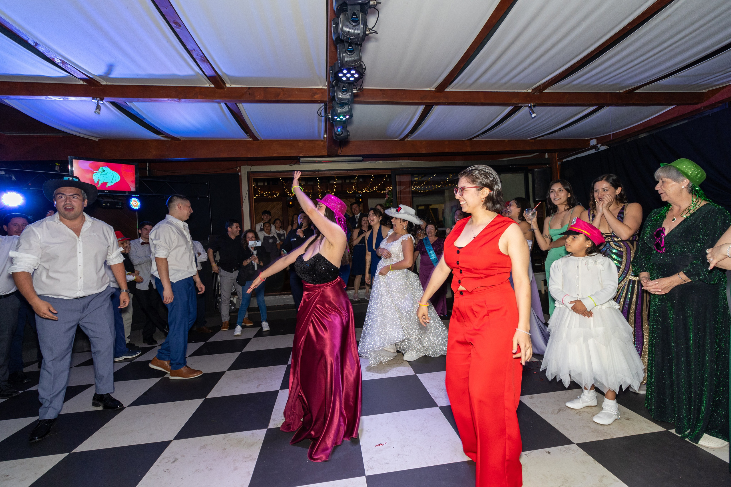 Katherin y Daniel. Dinka & Emilio - El arte de preservar lo que no se repite