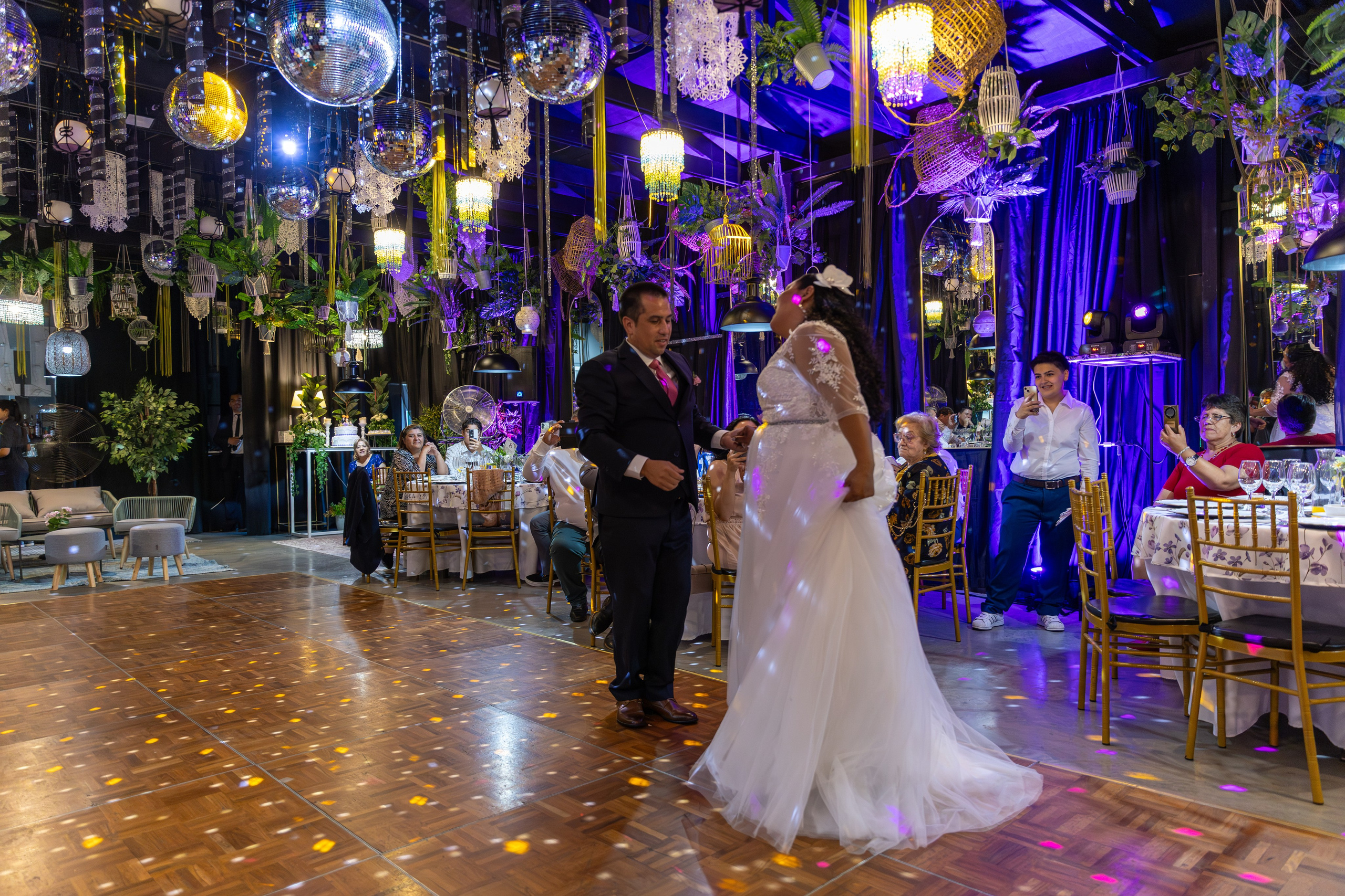 Pamela y Luis. Dinka & Emilio - El arte de preservar lo que no se repite