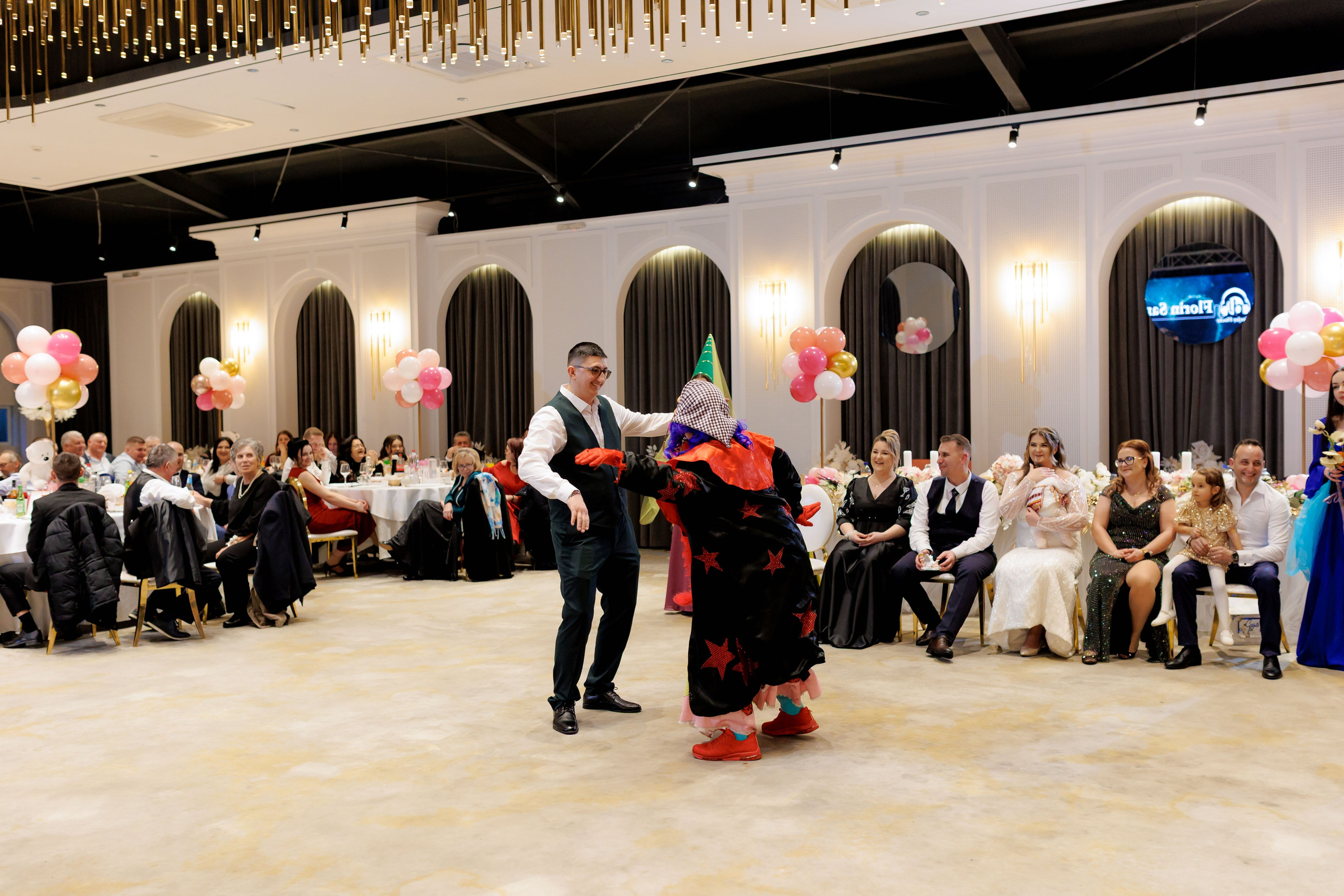 Povestea voastră, regizată de noi |Cristi Turculet Videograf Nuntă Suceava | wedding highlight. Servicii foto-video profesionale, pentru momente de neuitat