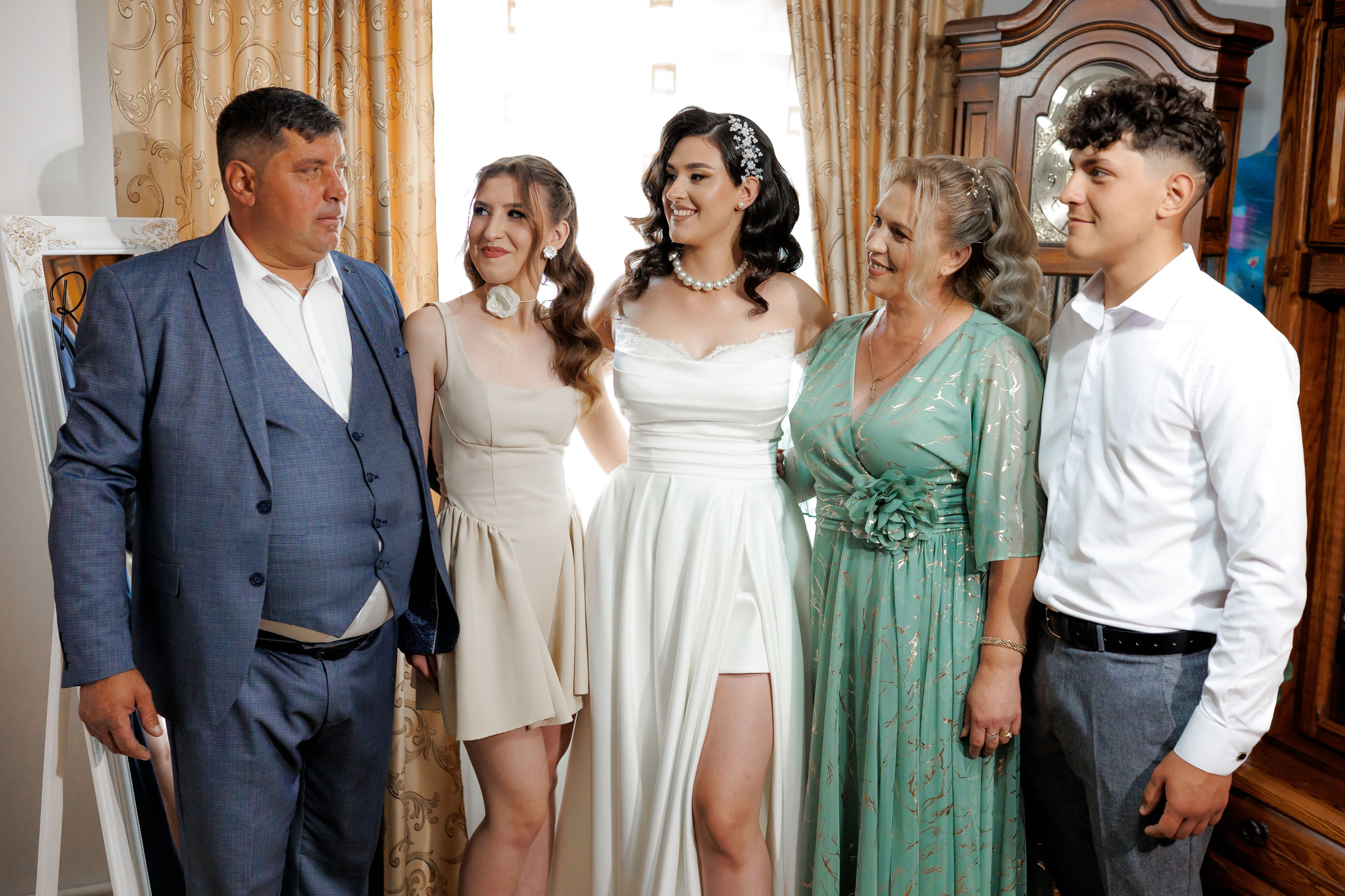 Nunta Nicoleta & Răzvan | Fotografie & Videografie Profesională. Servicii foto-video profesionale, pentru momente de neuitat