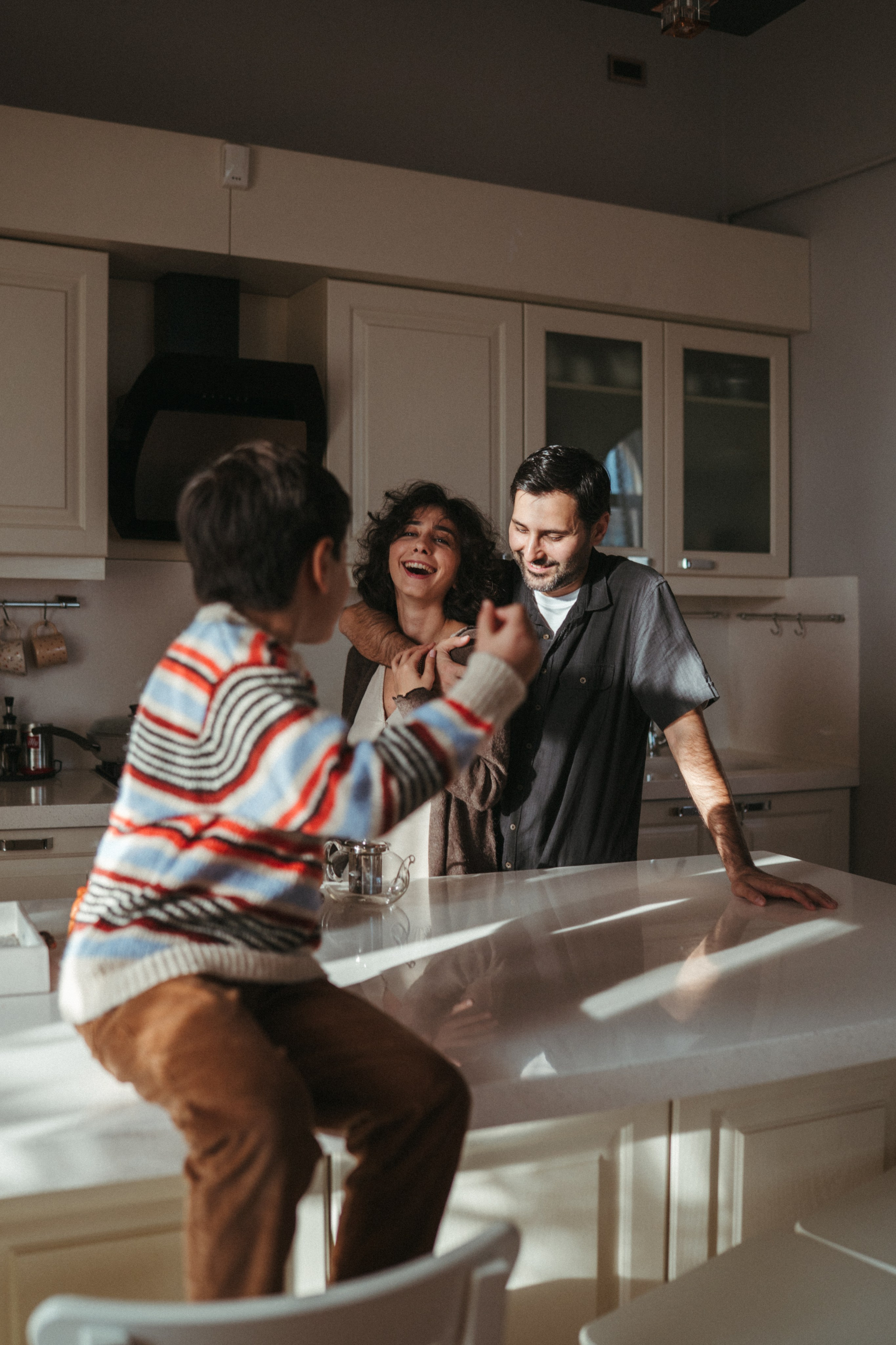 Seyrana, Raul and Rauf. Family photographer in Saudi Arabia
