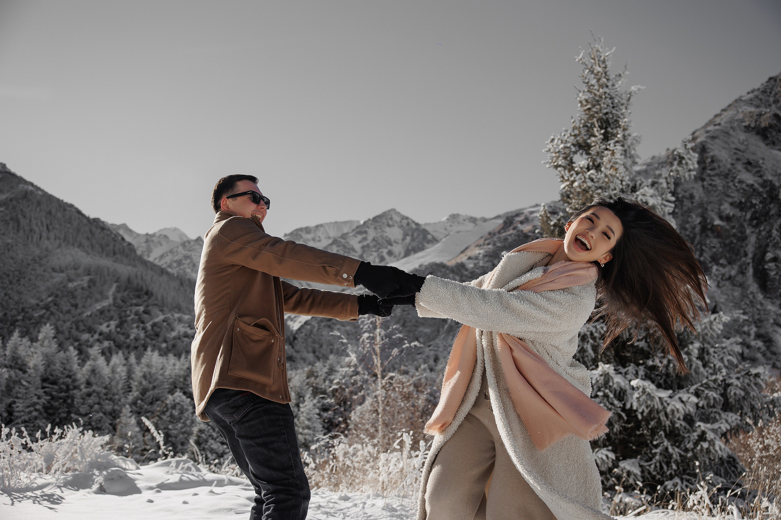 Зимняя Ала Арча 2025 год. Свадебный и семейный фотограф в Бишкеке Давлетбаев Талгат