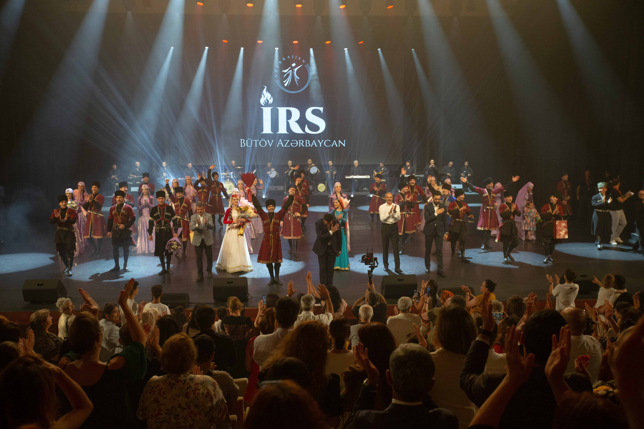 STATE DANCE ENSEMBLE. Wedding&Event photographer Ismail Rzayev in Baku