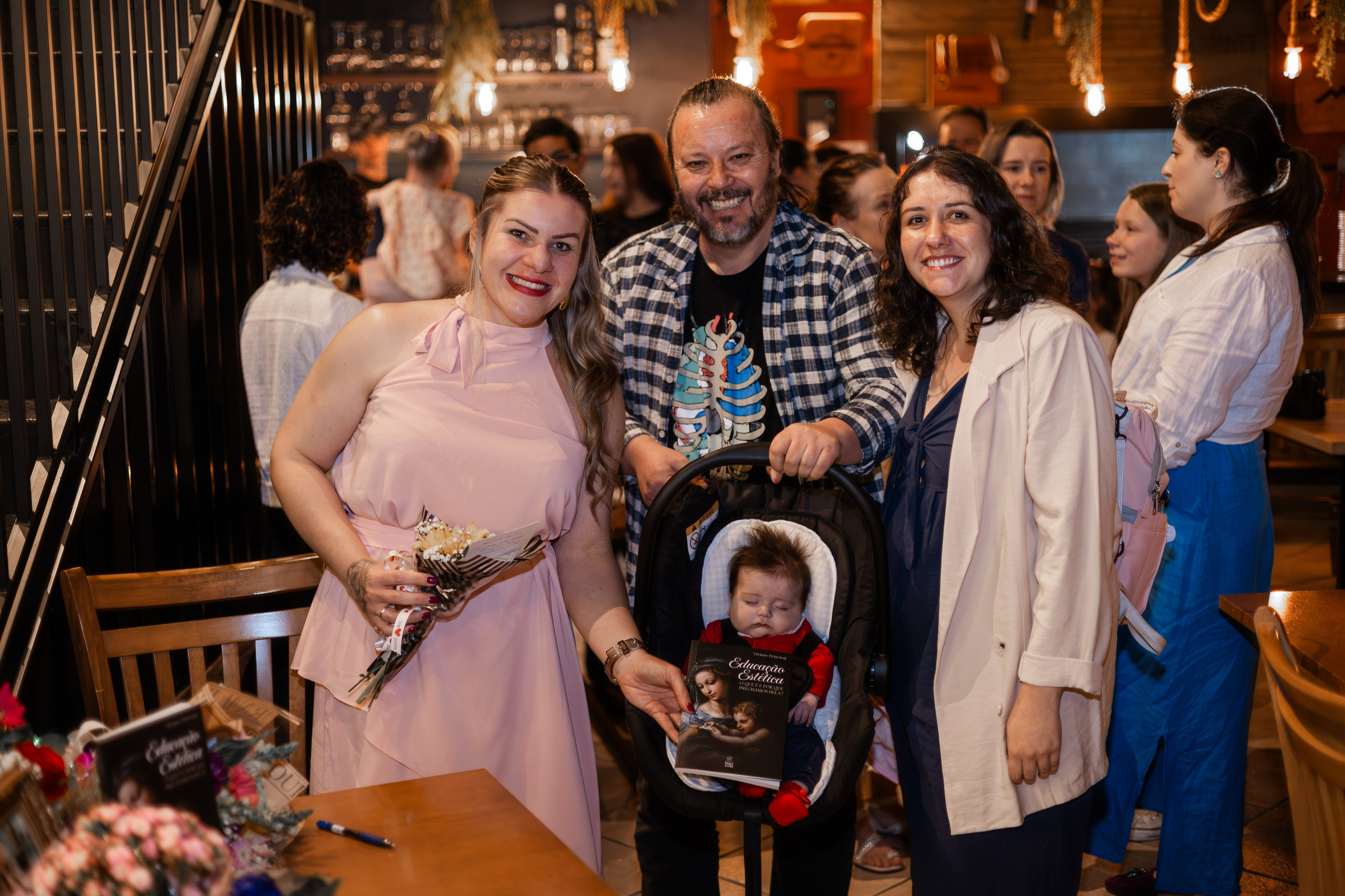 Lançamento de Livro Vivi Princival