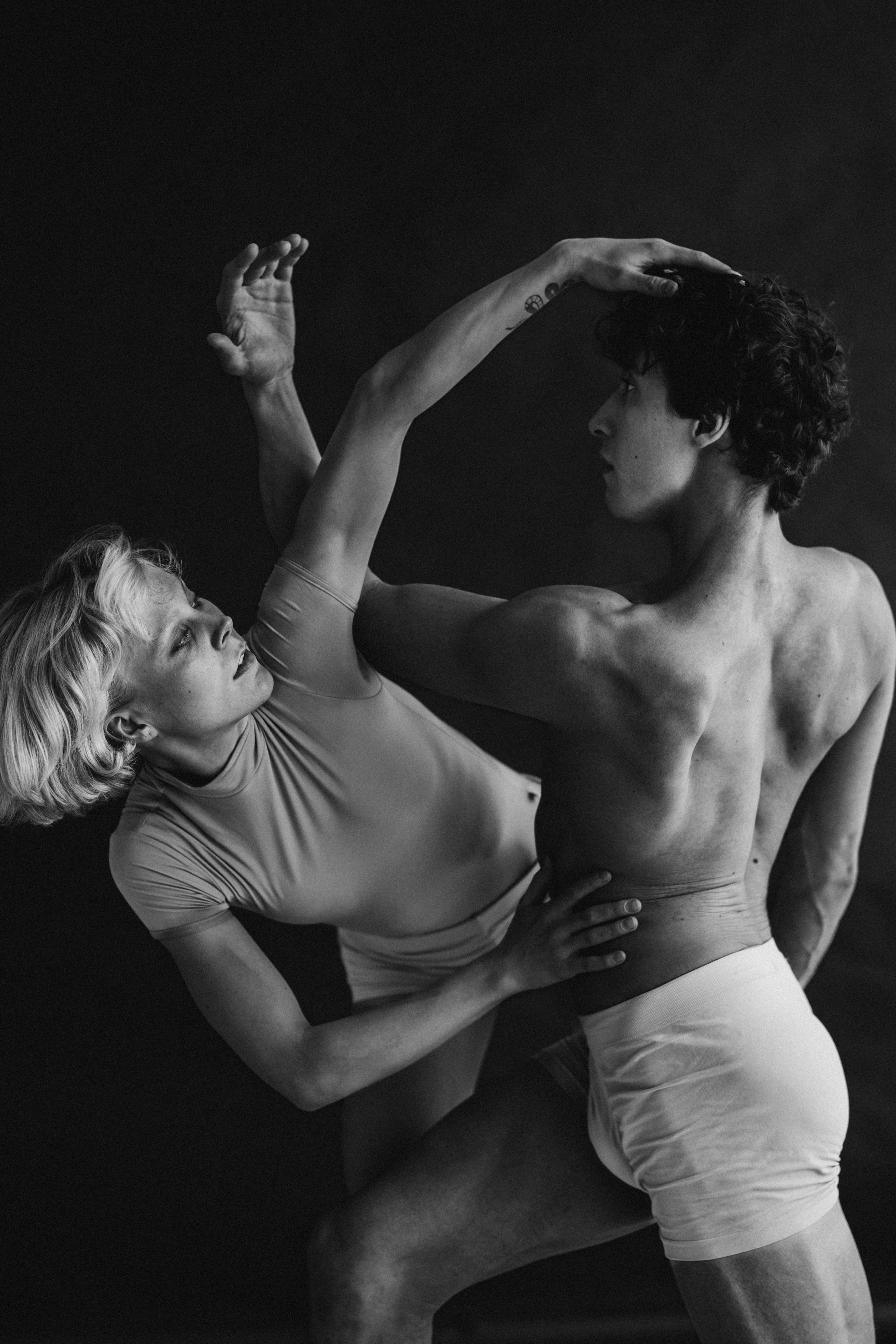 DANCERS. Victoria Olonen – Cinematic Portrait Artist | Helsinki & Europe
