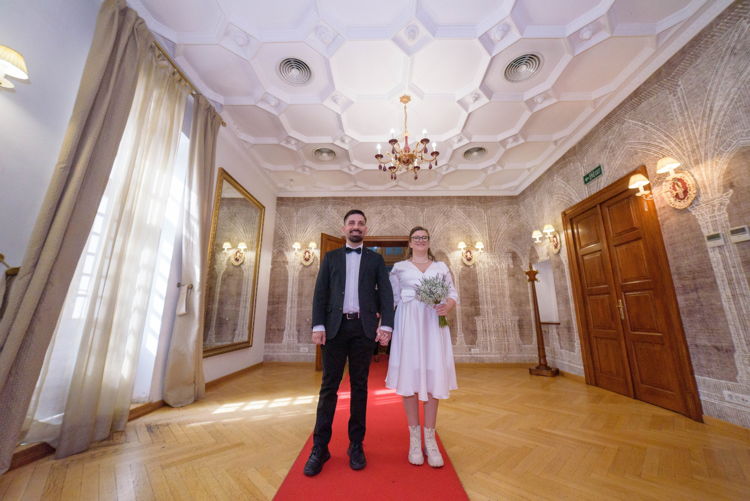 Cununie civila, fotograf cununie civila bucuresti, fotograf stare civila sector 4, cununiea civila, fotografii de la cununie, fotograf cununie Stare civila Strada Gramont 26 București, fotografii nunta de la starea civila, pozing mireasa, obiceiuri, fotografie profesionala nunta