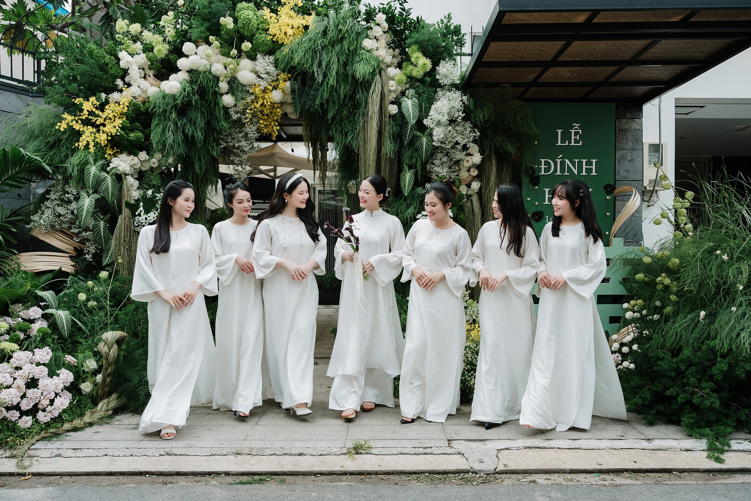 Engagement | NHI + LUAN & LINH + QUY. Saigon Wedding Present | Art Beyond Moments