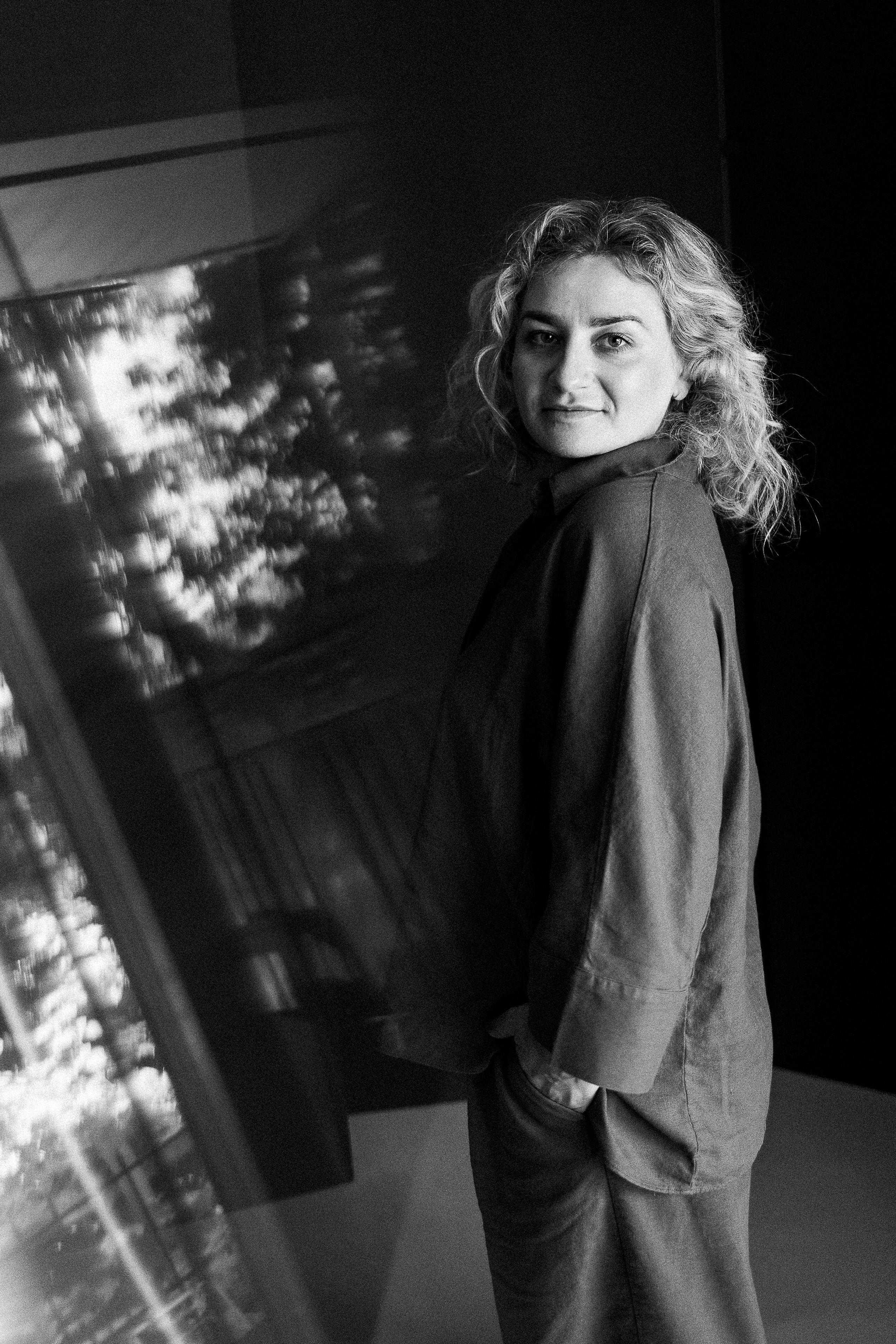 S. Rawnoir- Portrait photography by Daria Paliy.Timeless black&white portraits of women in NYC area