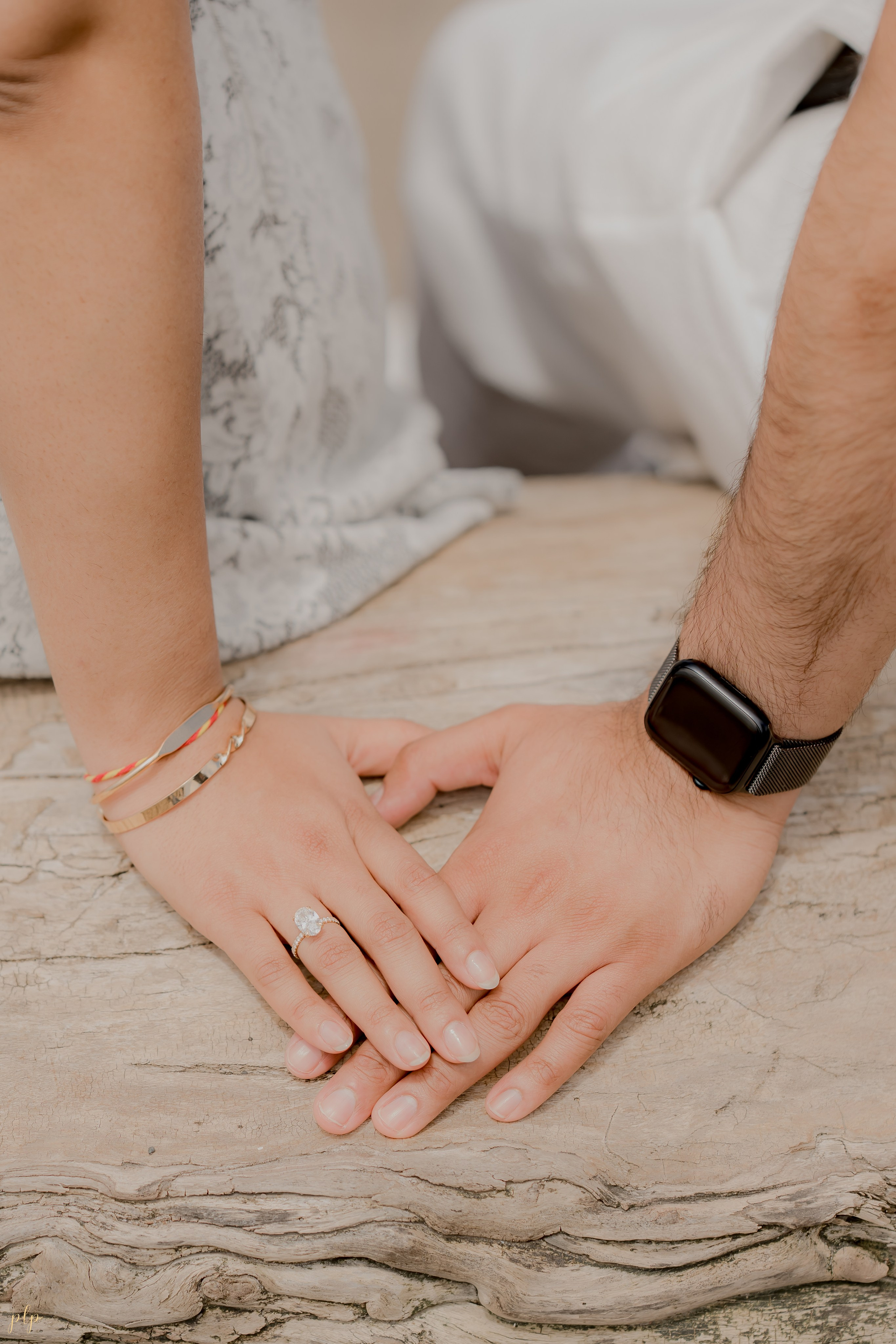 Dhairya and Krupali. Wedding Photographers and Filmmakers