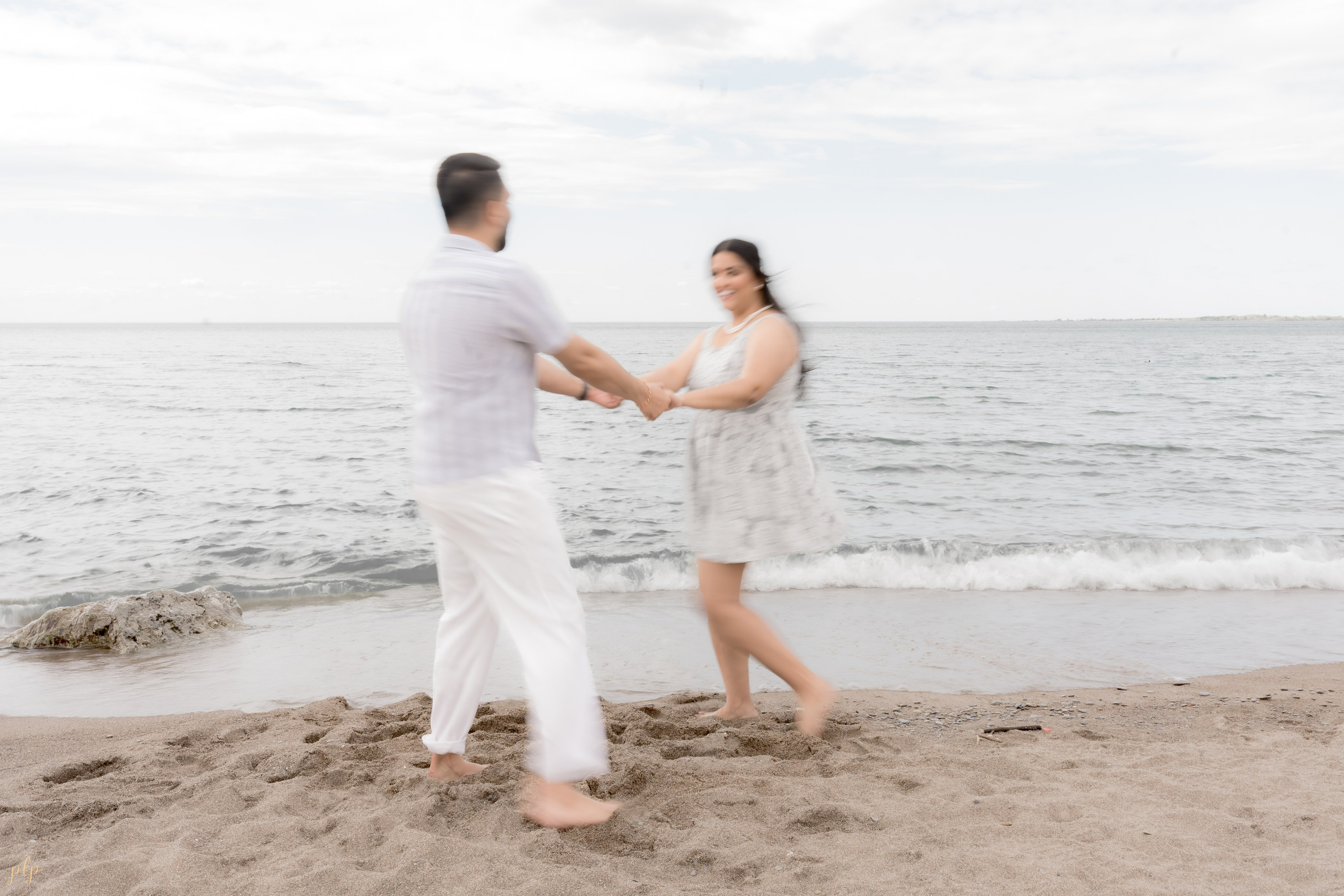 Dhairya and Krupali. Wedding Photographers and Filmmakers