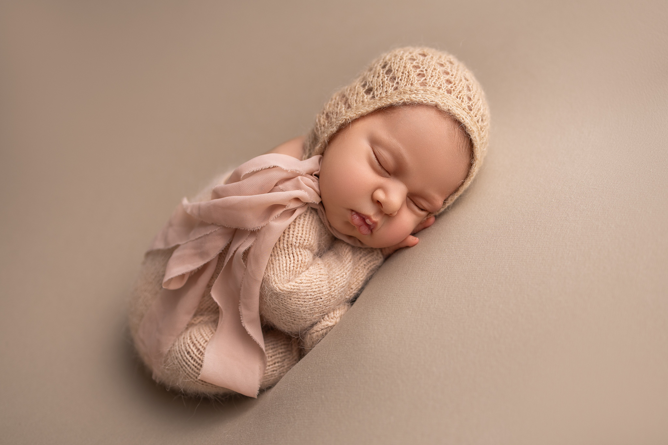 Neugeborene. Neugeborene- Schwangerschaft- und Kinder Fotografin in Lehre