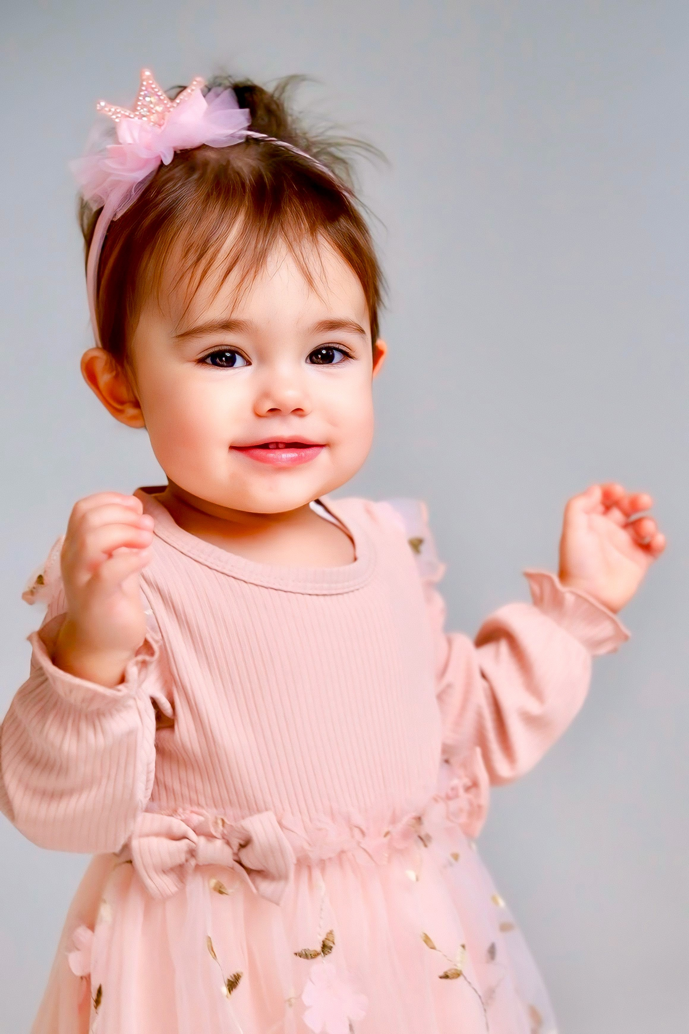 Familie. Fotograf al tainelor bisericești – Alina Fetu