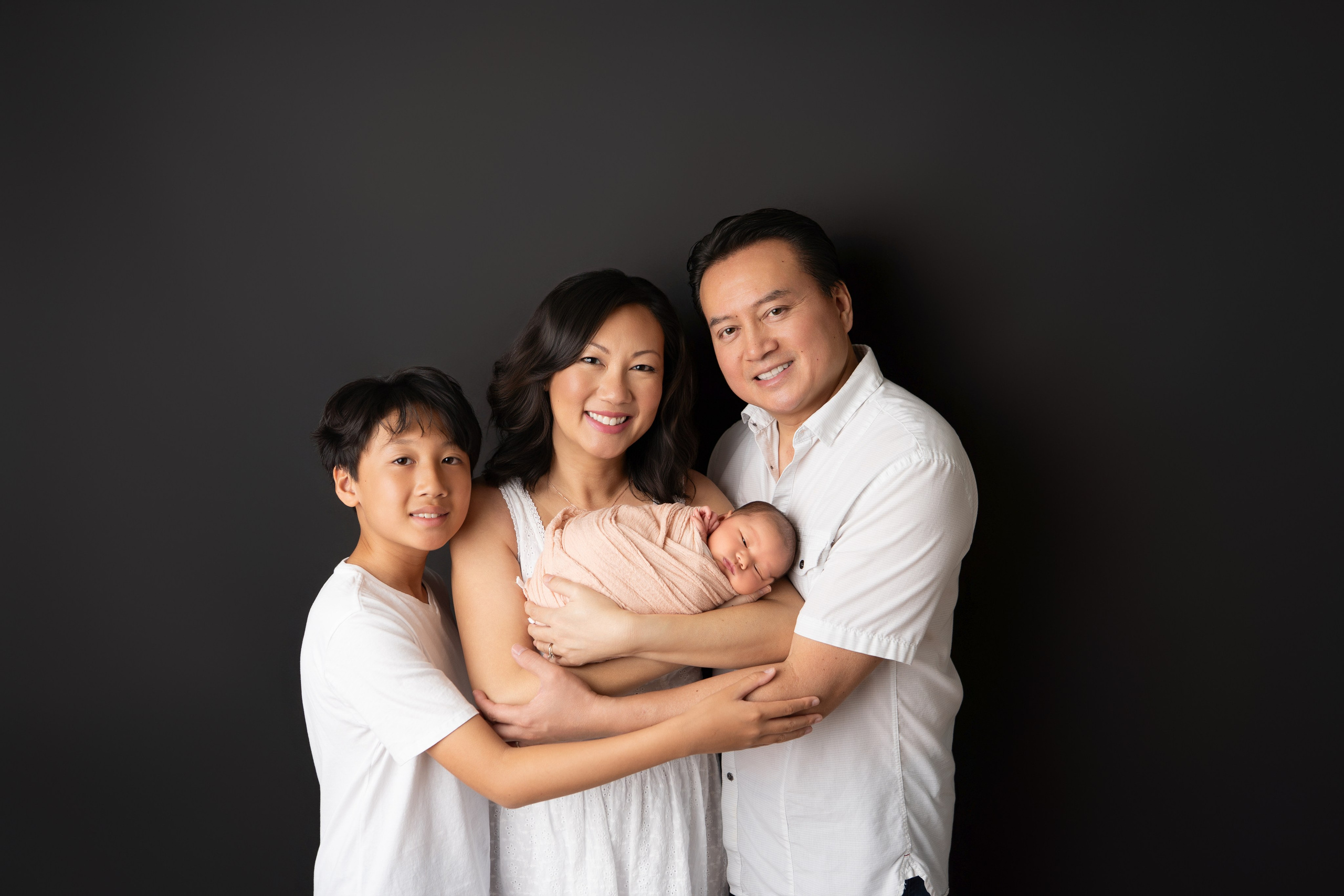 Newborn+Family. Maternity, family and newborn photography in San Francisco Bay Area