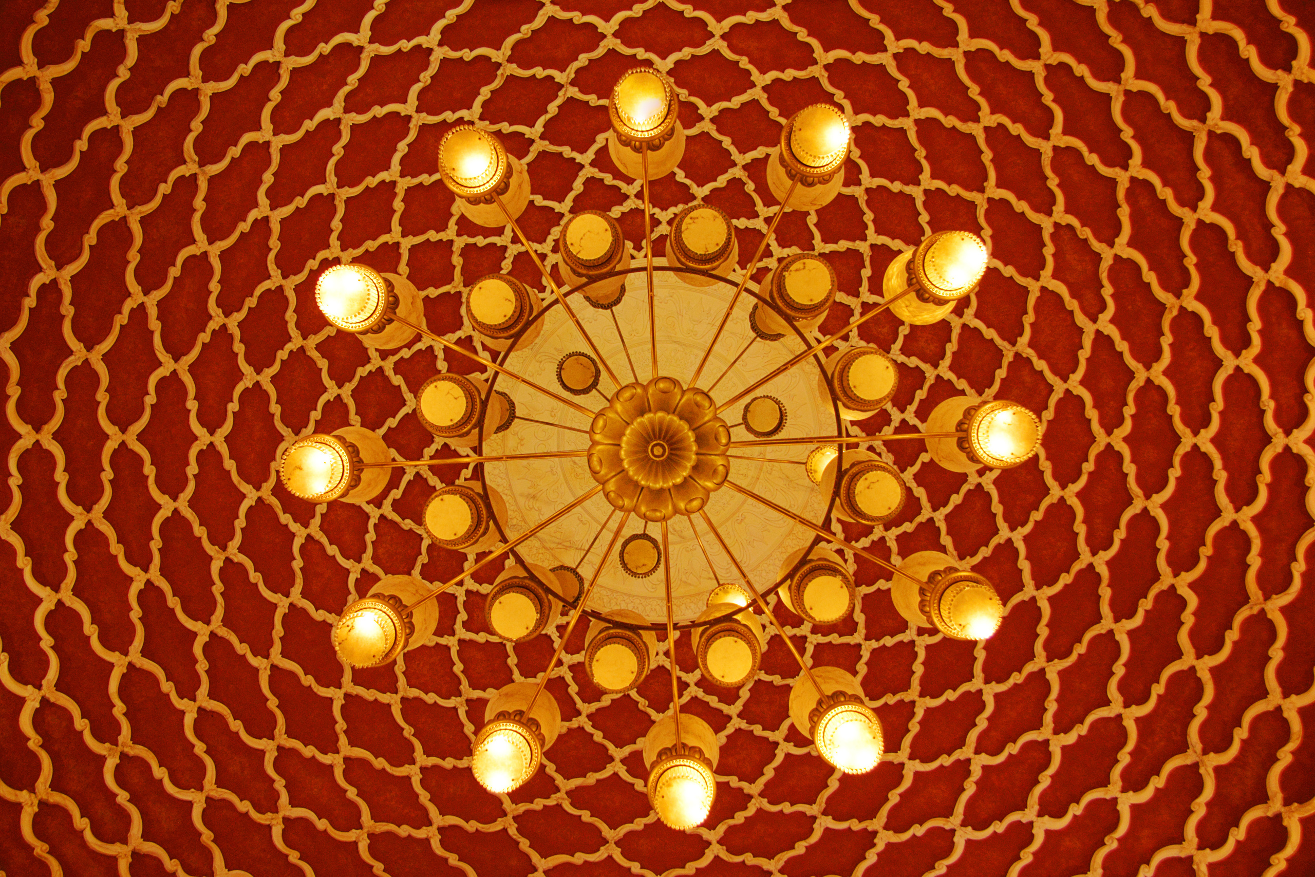 Circles in the sky. Photographer in Baku Kamran Enceladus