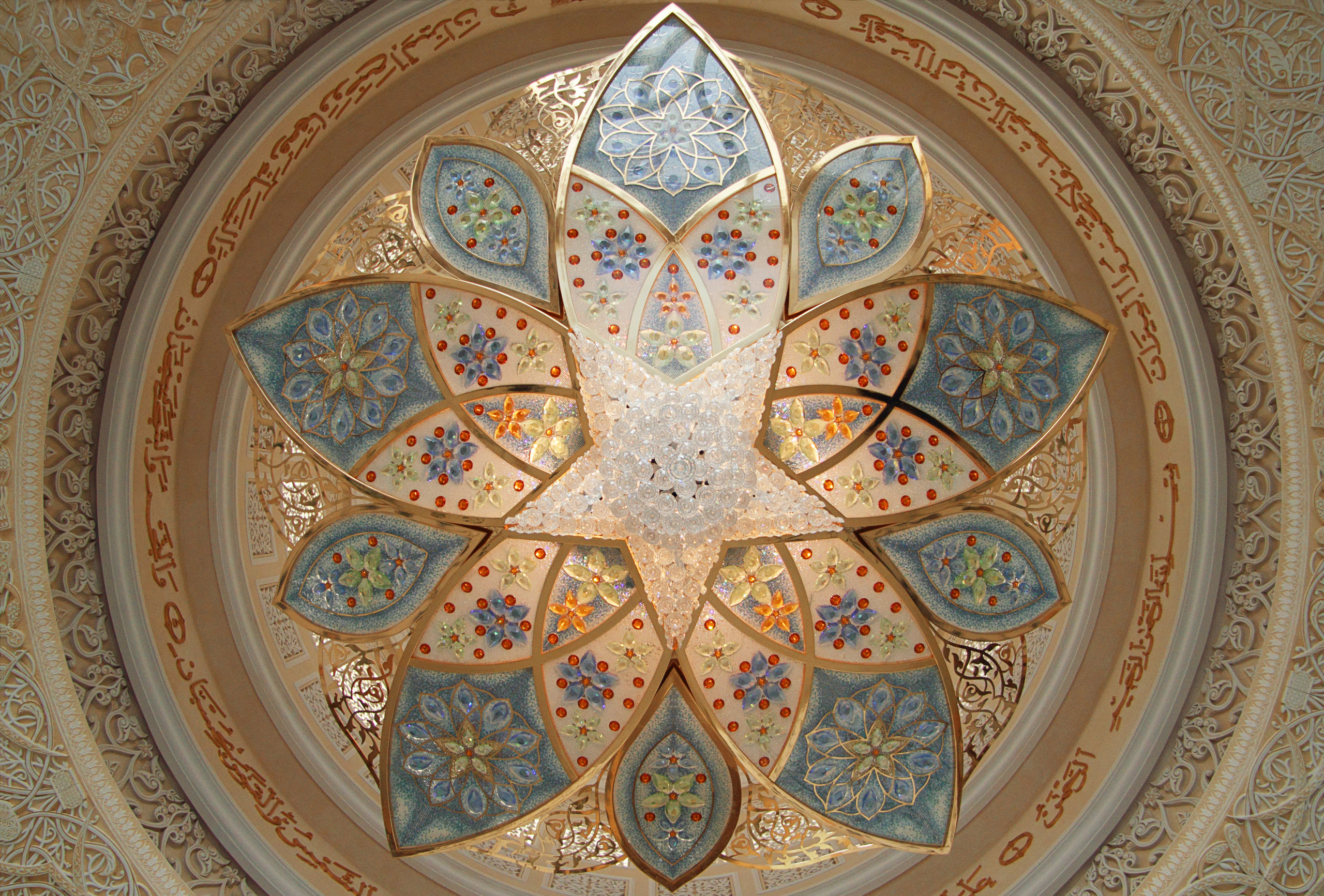 Circles in the sky. Photographer in Baku Kamran Enceladus