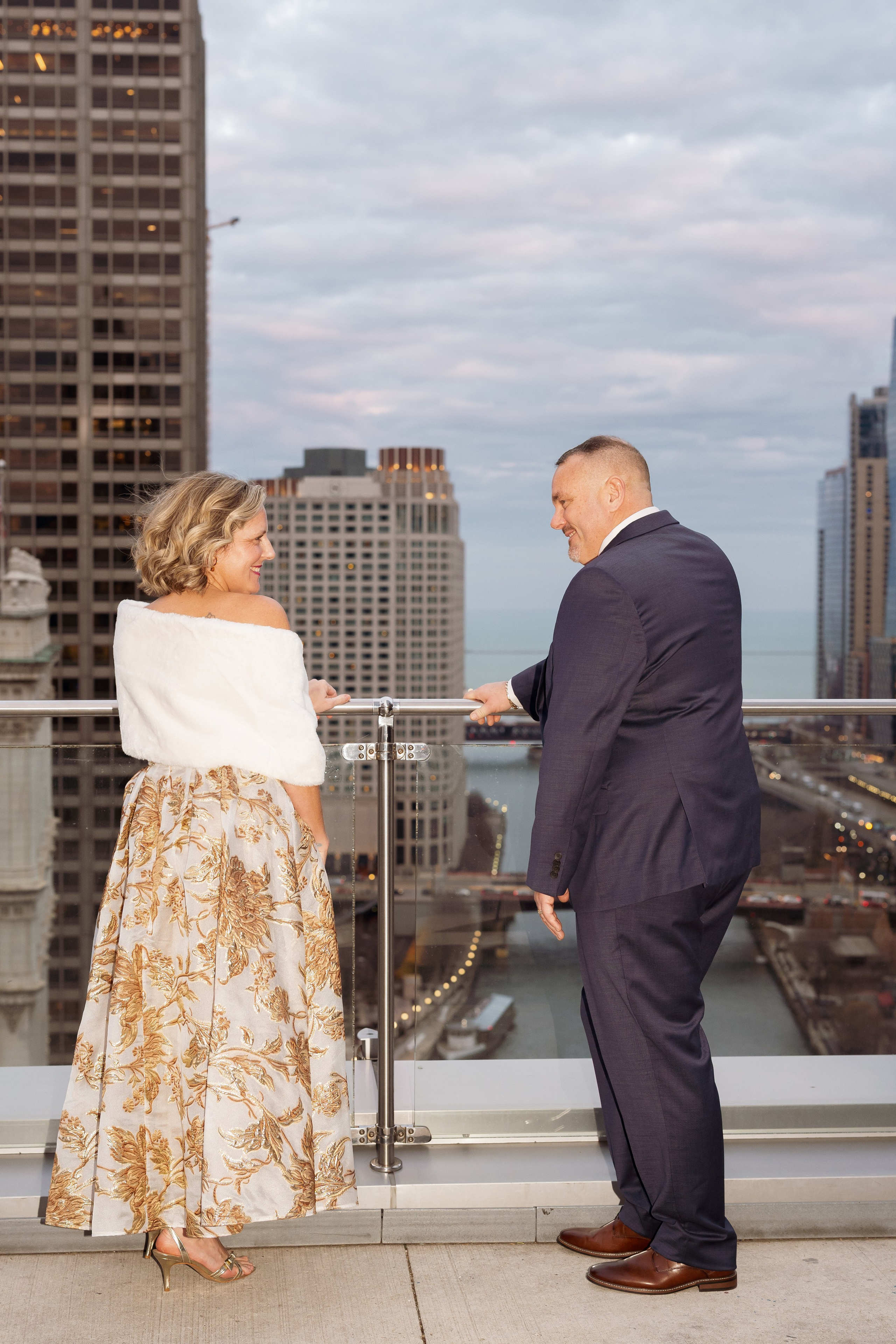 Chicago couple photoshoot. Photographer in Chicago
