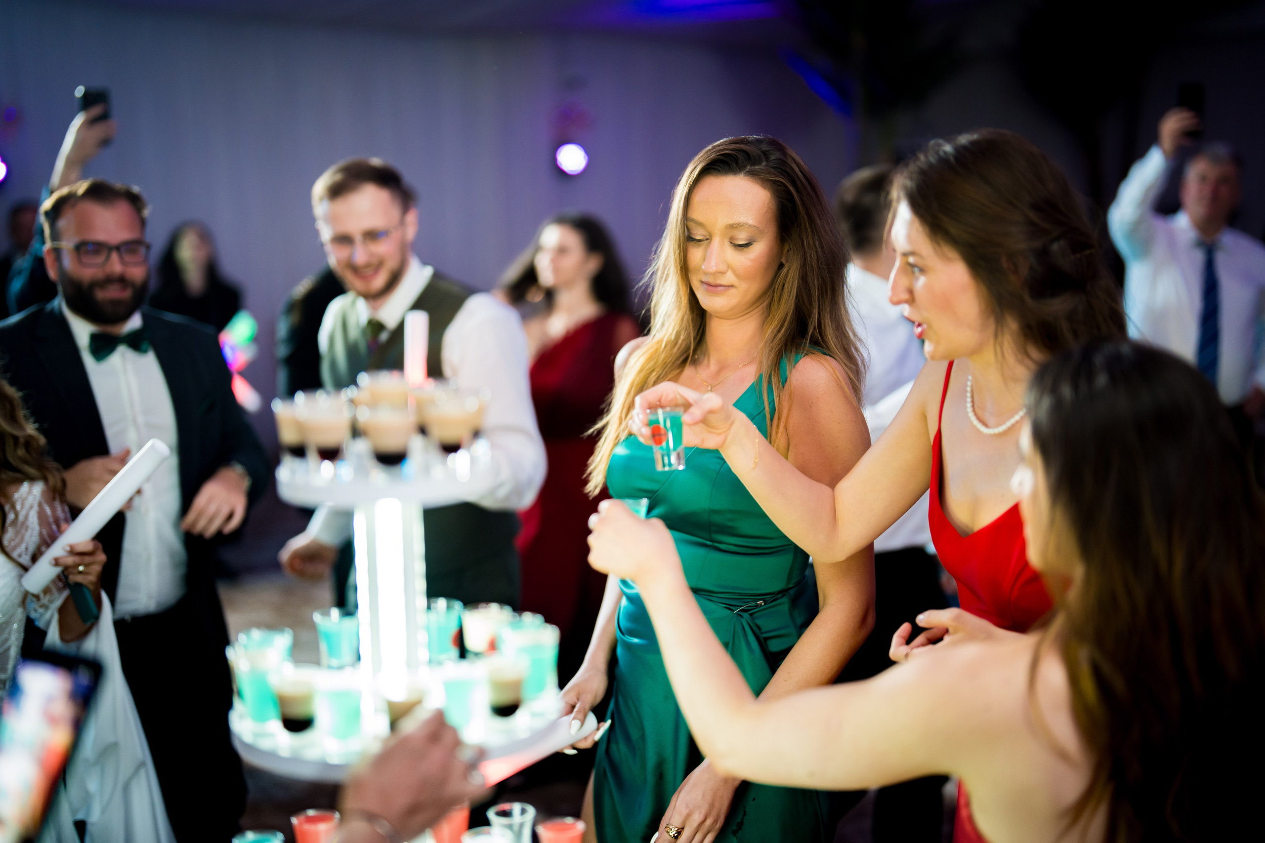 PARTY. Gabriel Florea — Fotograf nuntă București