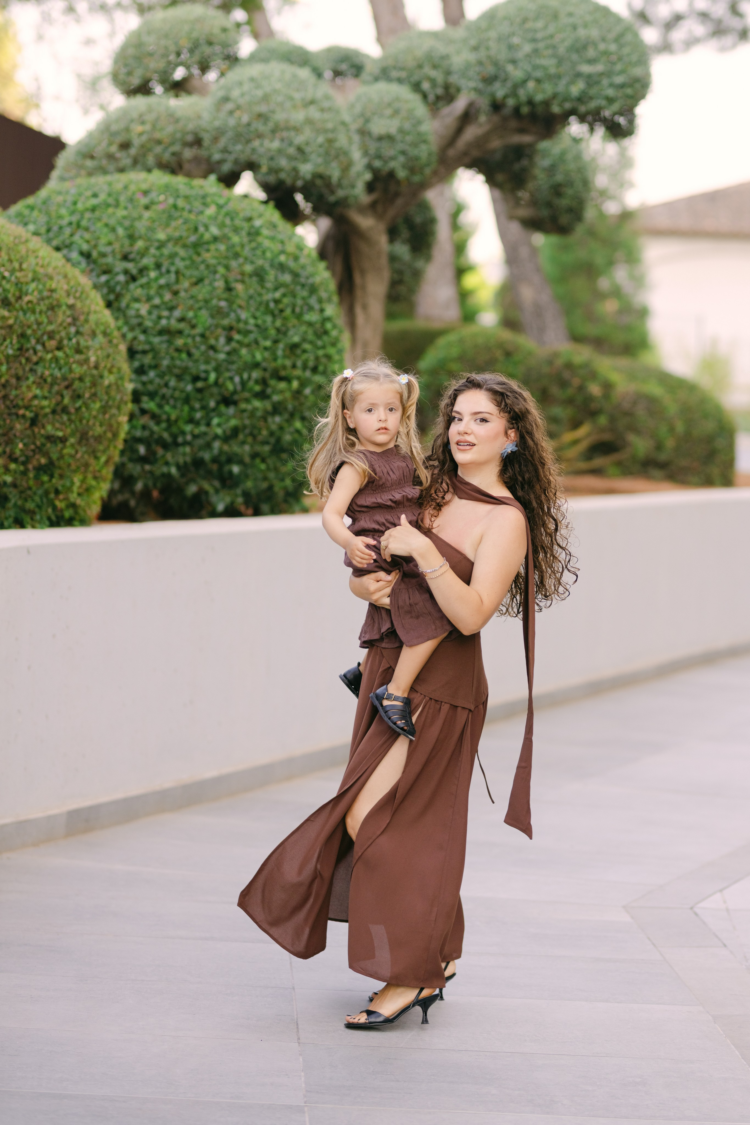 Family Photoshoot Mallorca Arenal — Natural Lifestyle Photography. Photographer in Mallorca