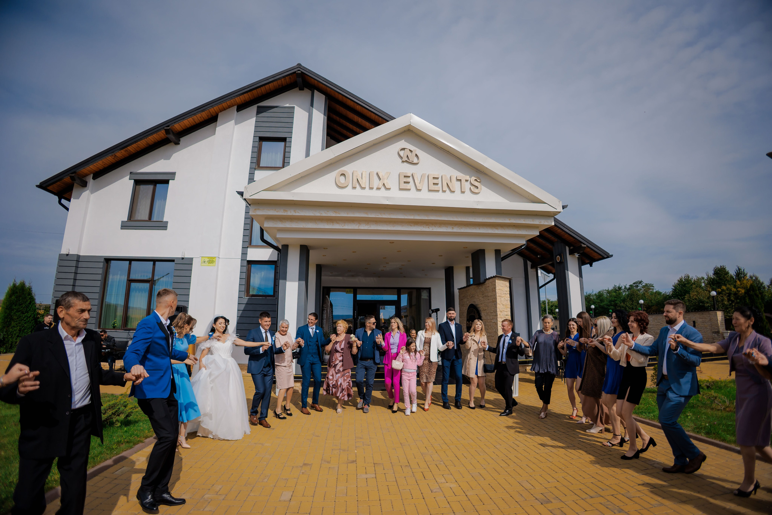 Loredana & Emilian – Ziua Nunții | Videografie - fotografie Botez Suceava, Iași, Botoșani. Servicii foto-video profesionale, pentru momente de neuitat