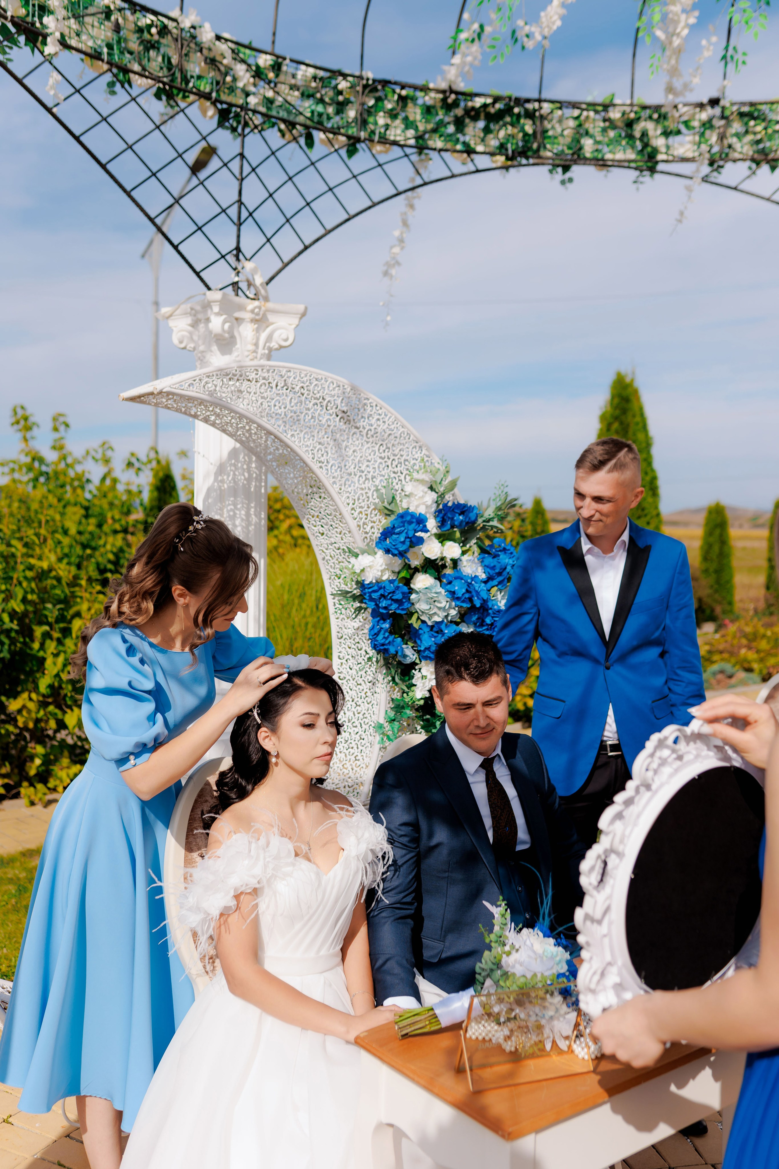 Loredana & Emilian – Ziua Nunții | Videografie - fotografie Botez Suceava, Iași, Botoșani. Servicii foto-video profesionale, pentru momente de neuitat