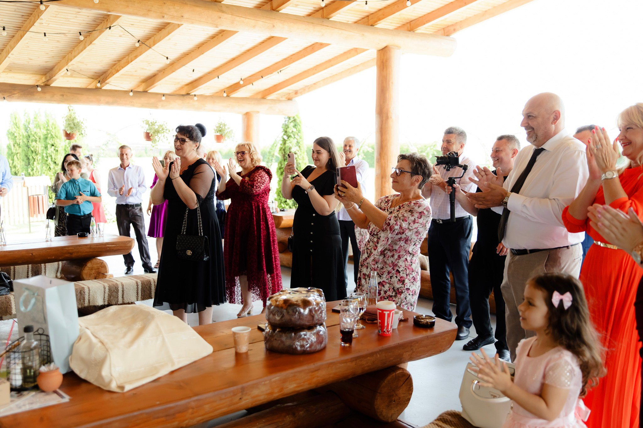 Ioana & Ionuț | Nuntă de poveste la Păstrăvăria Poiana din Mălini județul Suceava. Servicii foto-video profesionale, pentru momente de neuitat