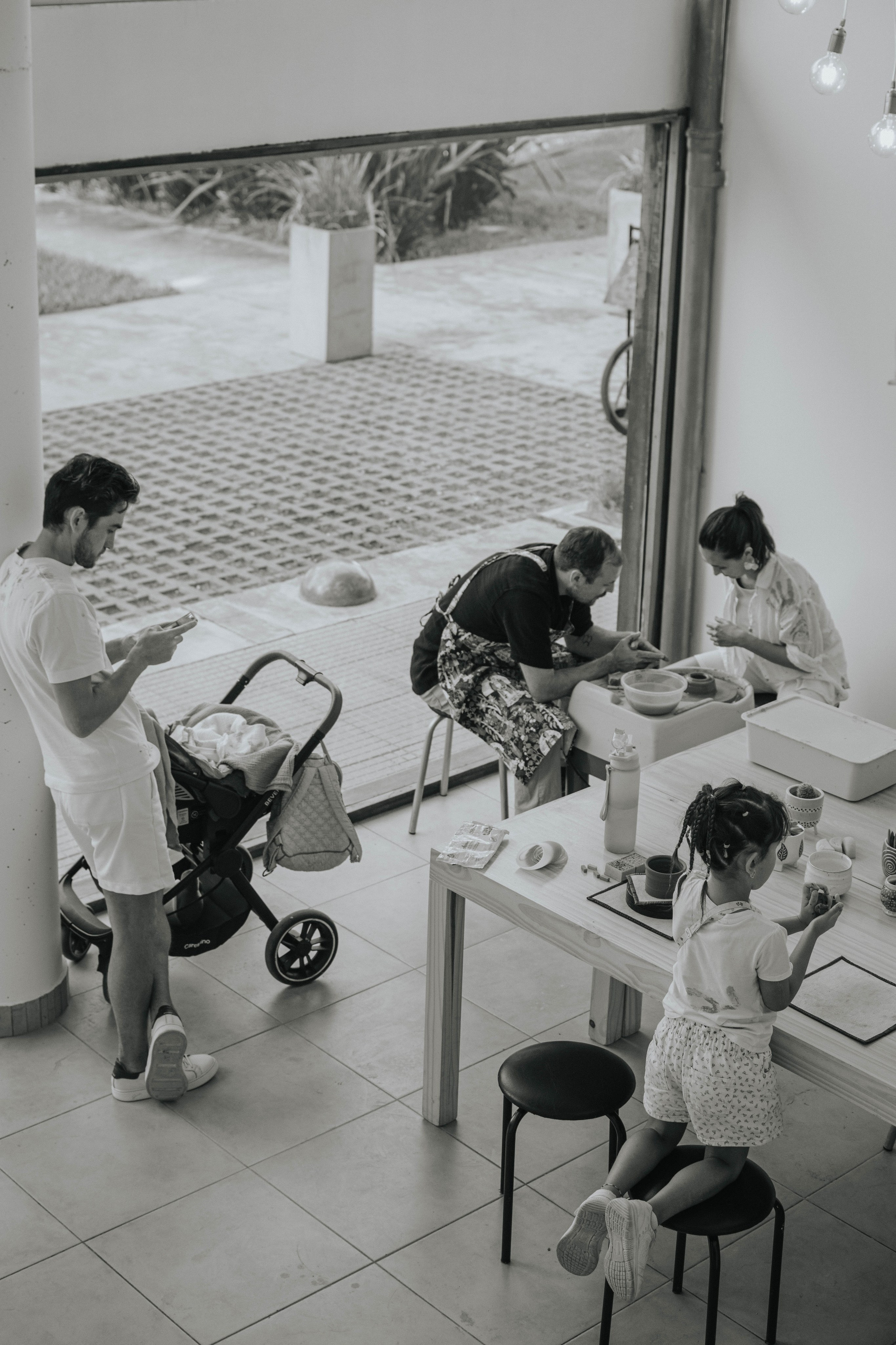 Family pottery shoot. Buenos Aires. Photographer @elmirkami in the city of Buenos Aires