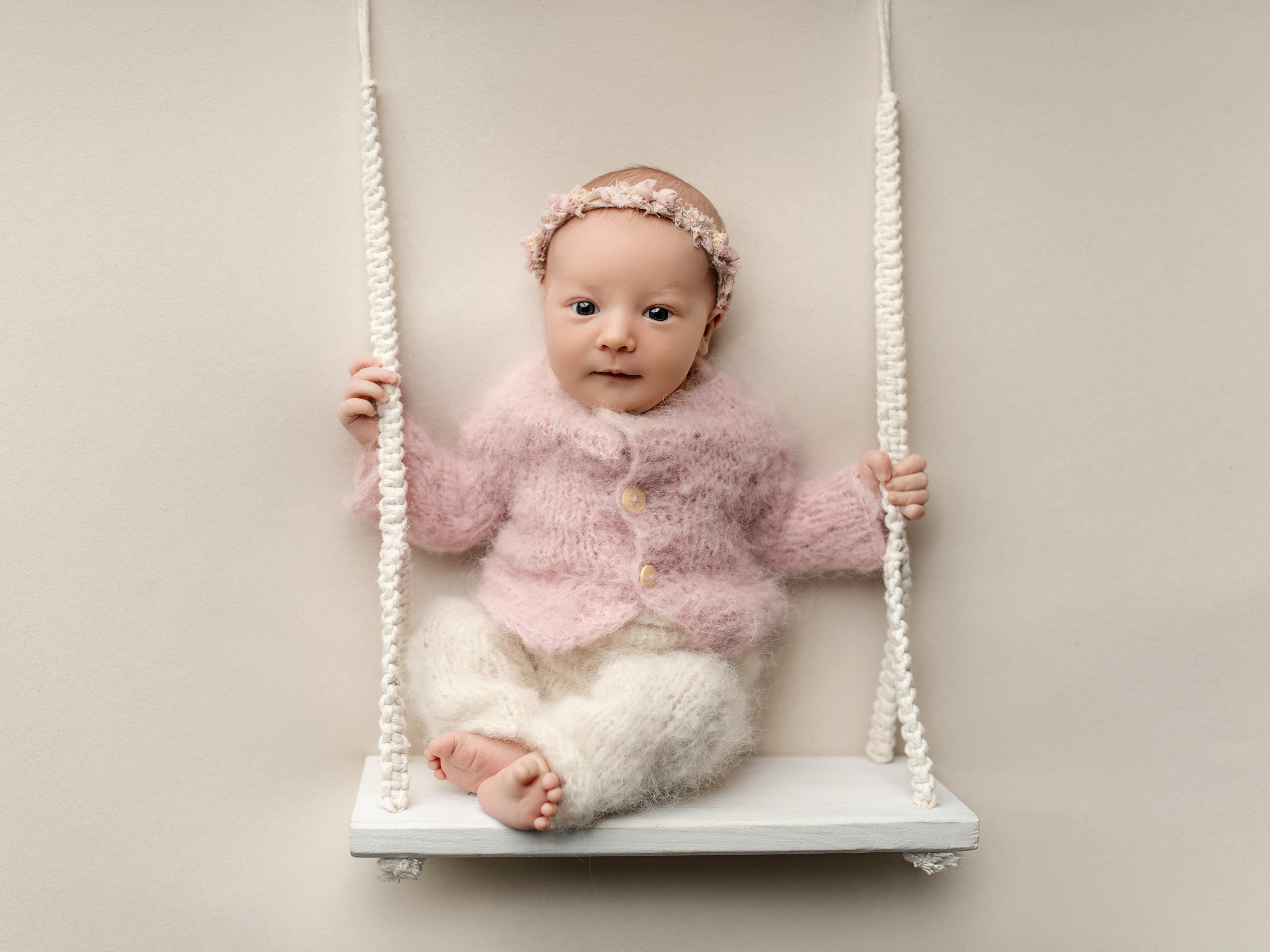 Esu Aleksandra naujagimių ir kudikių fotografė iš Vilniaus