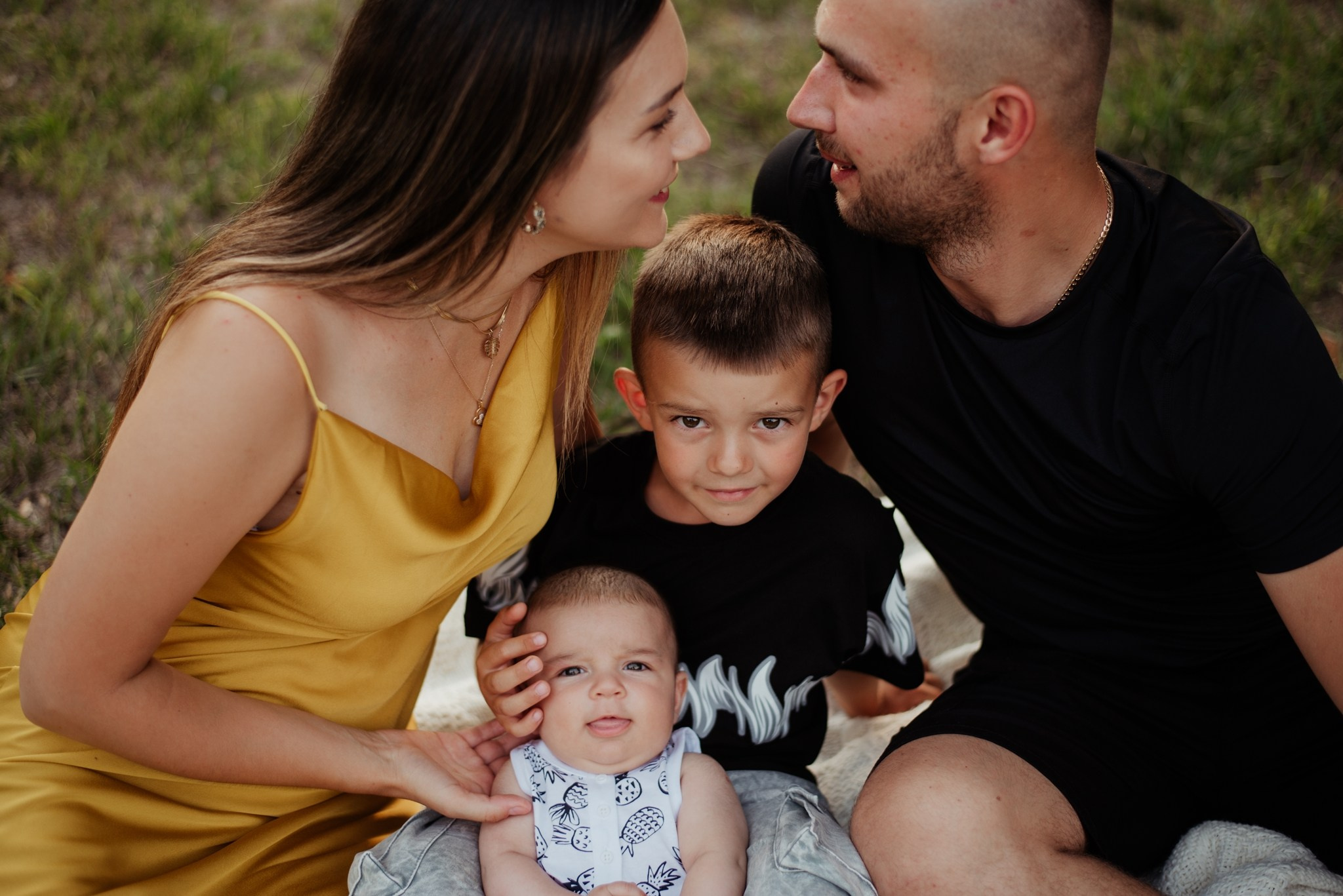 Sesja rodzinna Agata i Patryk. Dominika Strachacka Fotografia | Fotograf ślubny i rodzinny Opole Lubelskie Lublin