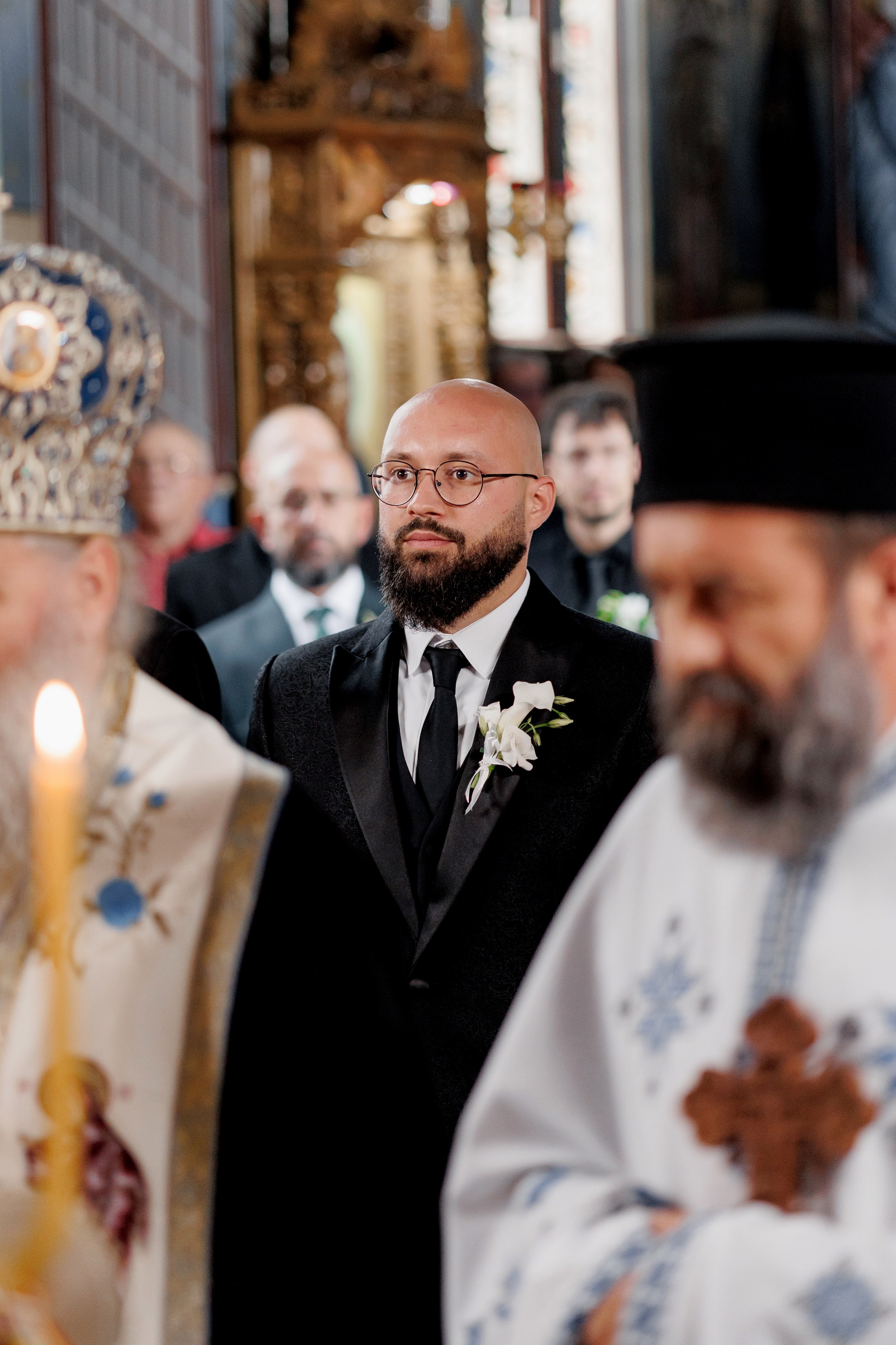 Maria & Vasile. Wedding Photographer, based in Iasi, Romania, but will travel all over the globe to make sure you look amazing in all your wedding photos