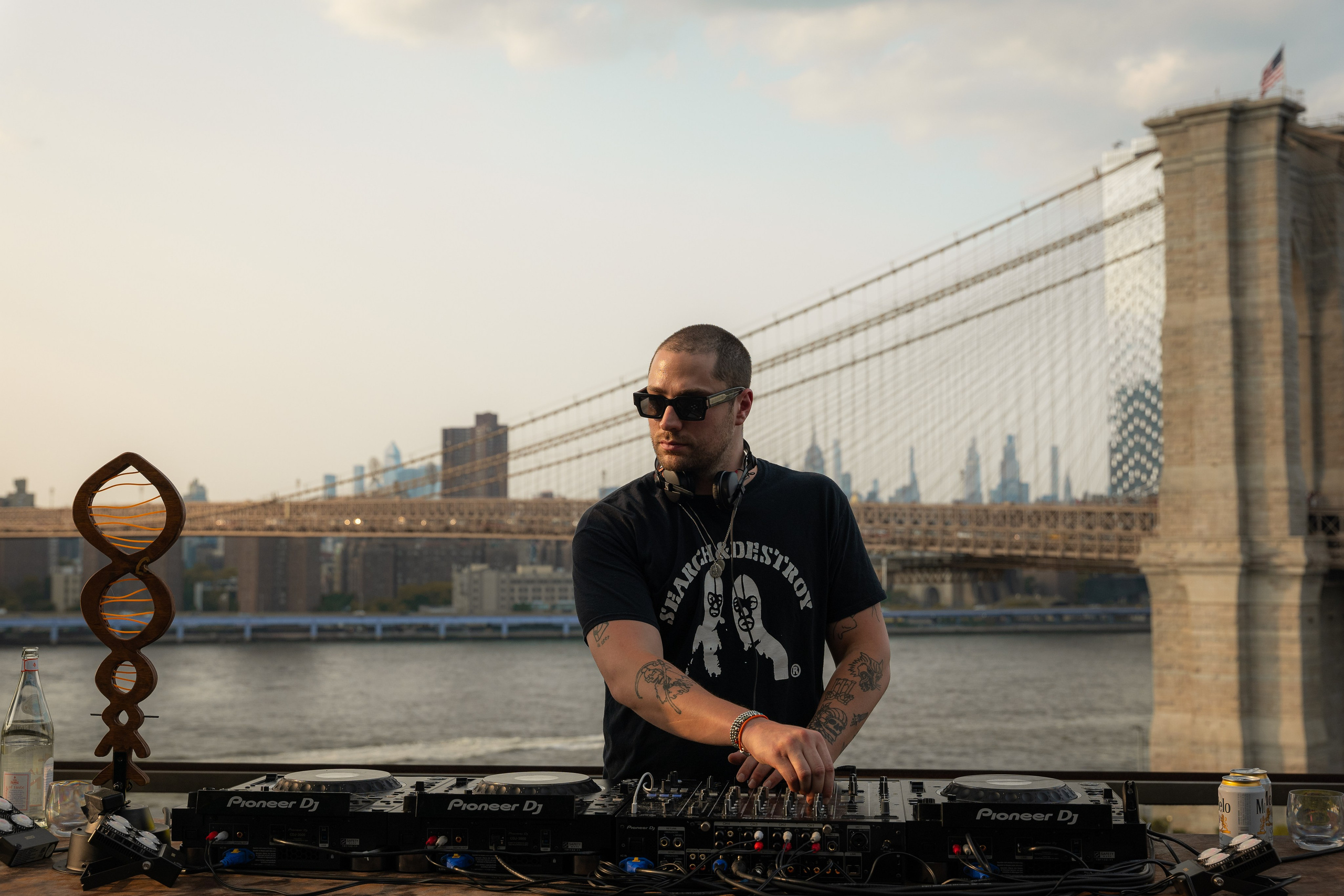 Chetana sunset sessions (@chetanaworld). Photographer New York / Los Angeles