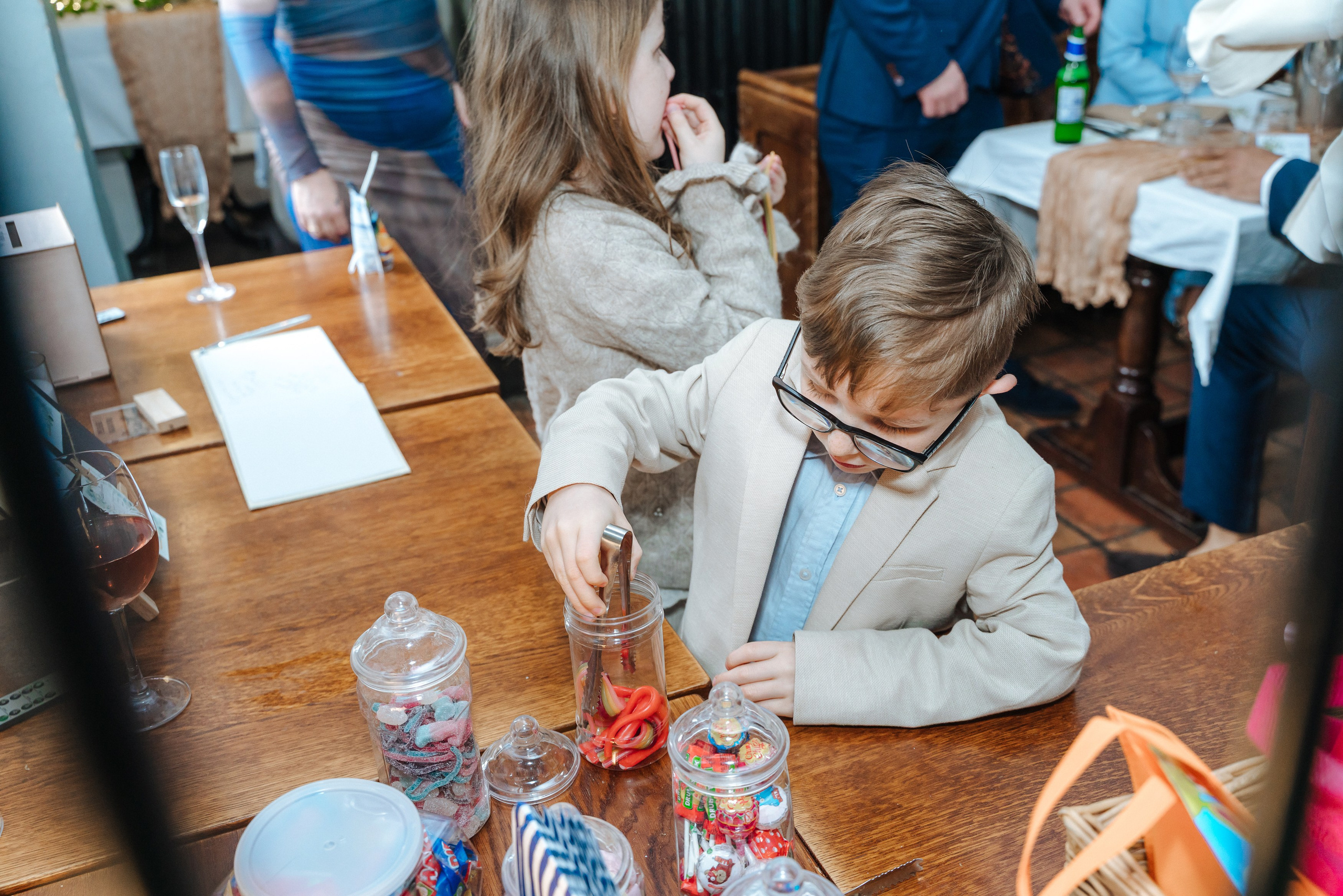 Luke and Nicola’s wedding at Danson House. Photographer in England Ekaterina Romanova