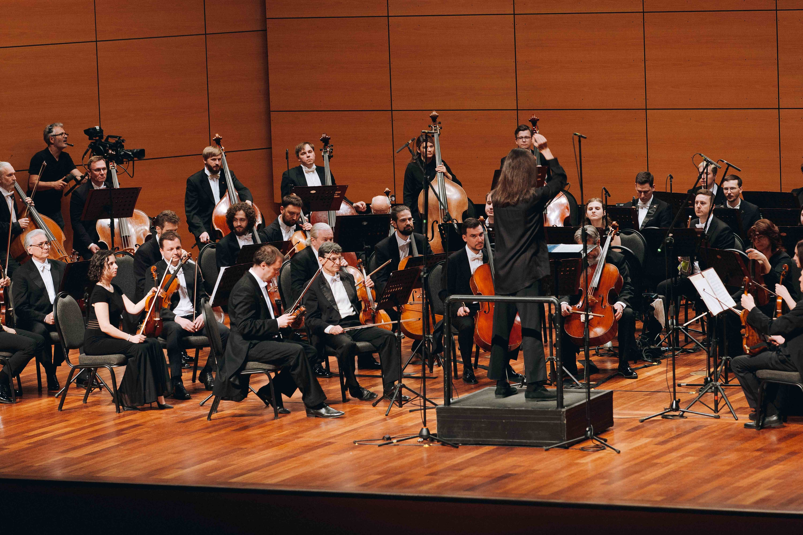 The Tchaikovsky Academic Grand Symphony Orchestra in Istanbul. Wedding&Event photographer Ismail Rzayev in Baku