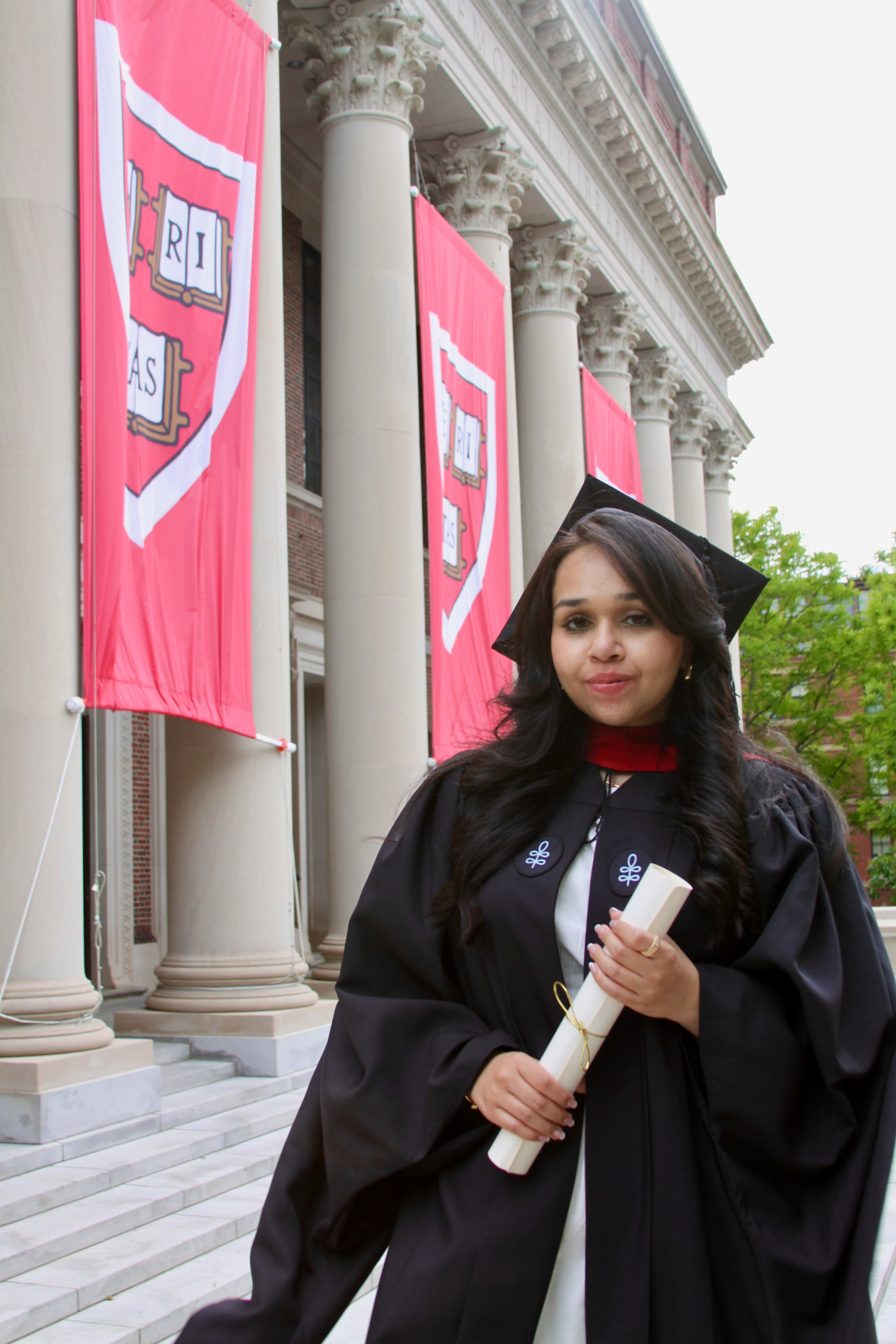 Masters graduation with Sadaf (part of group shoot). Kelly Sang, graduation and portrait photographer in Boston