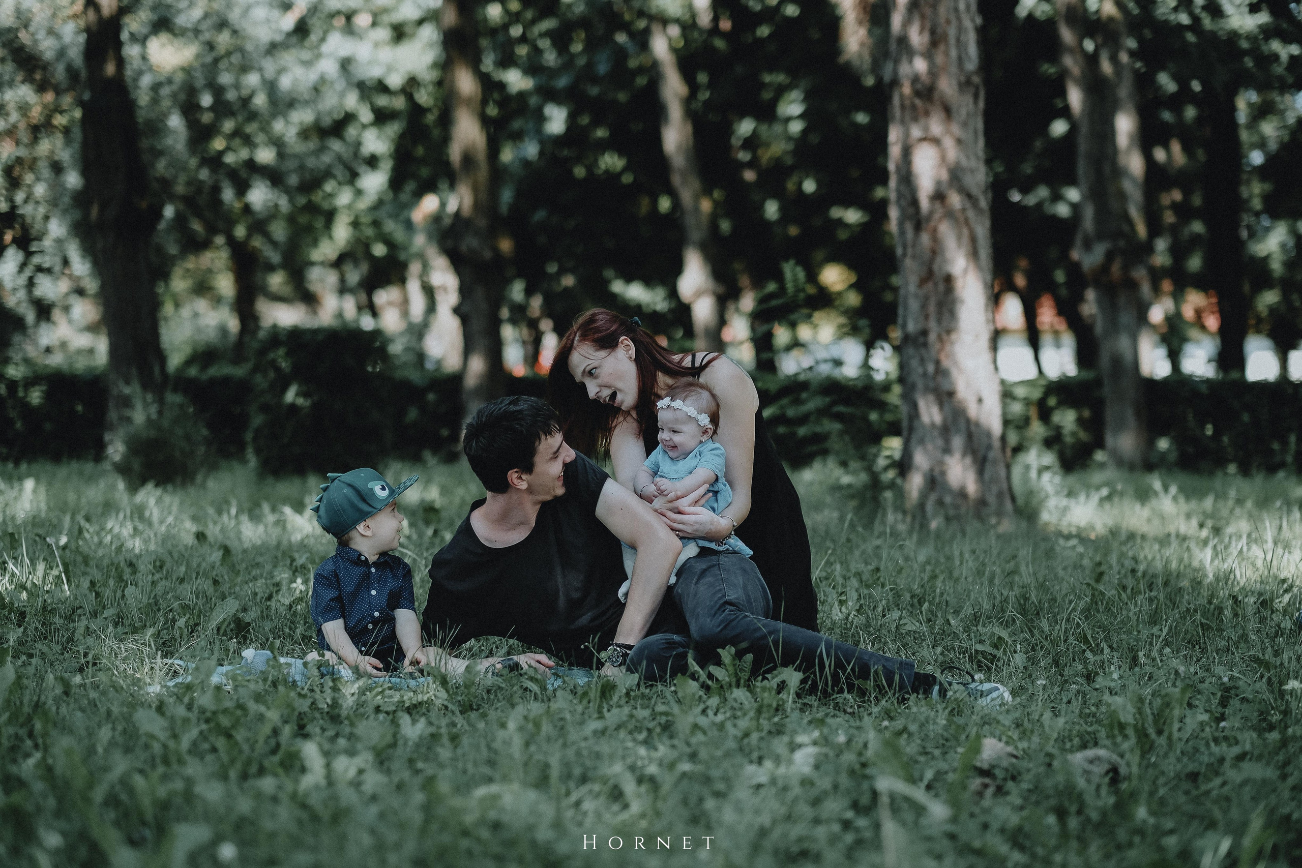 Dora + Luca. Hornetart