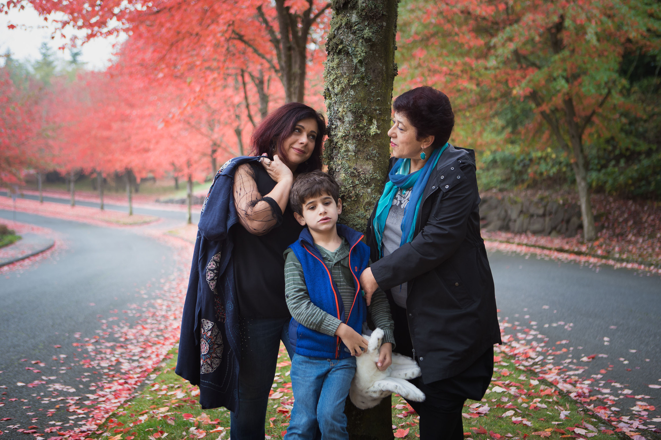 Fall. YuAnna studio. Family & Kids Photographer in Seattle area, located in
