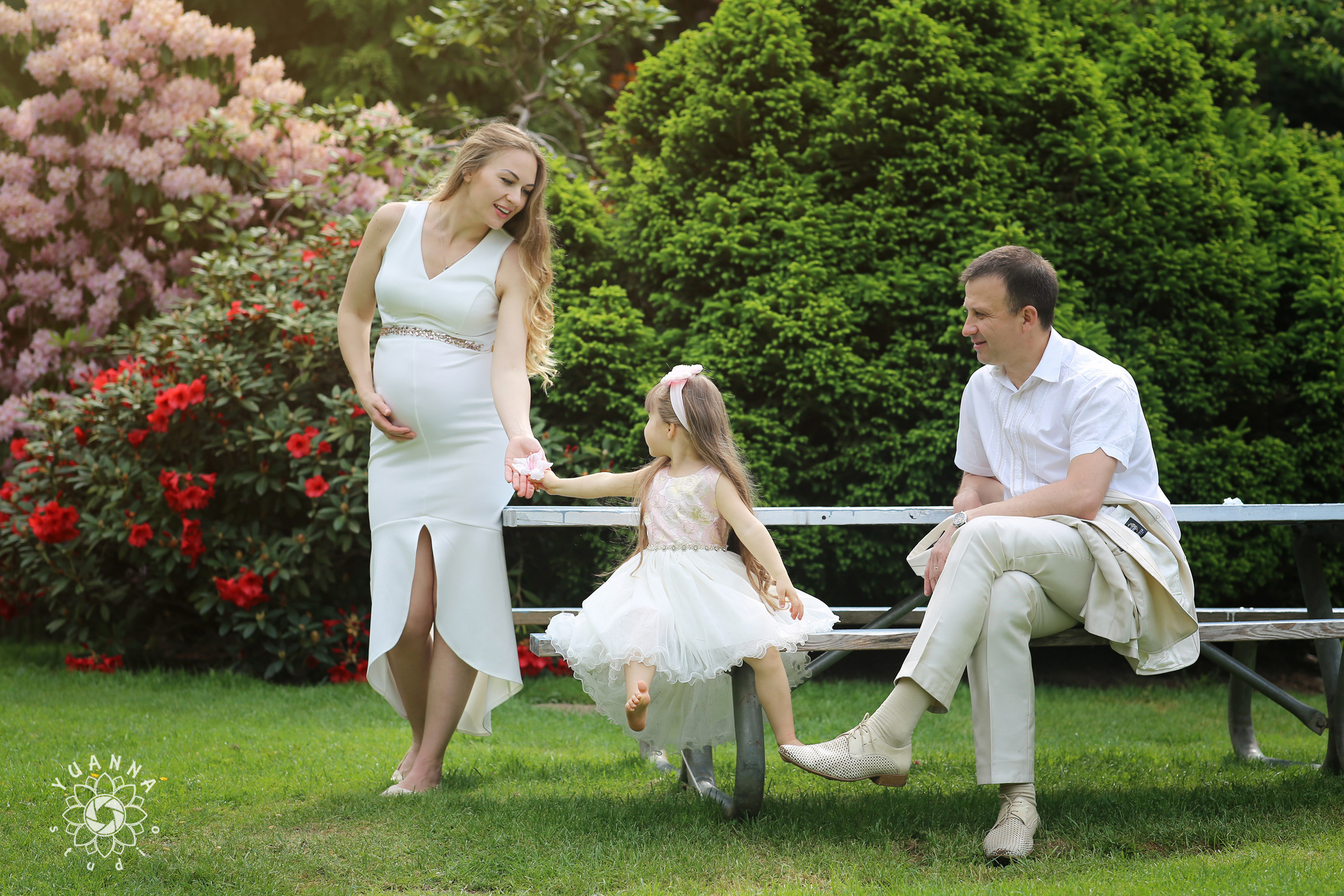 Anniversary photoshoot. YuAnna studio. Family & Kids Photographer in Seattle area, located in