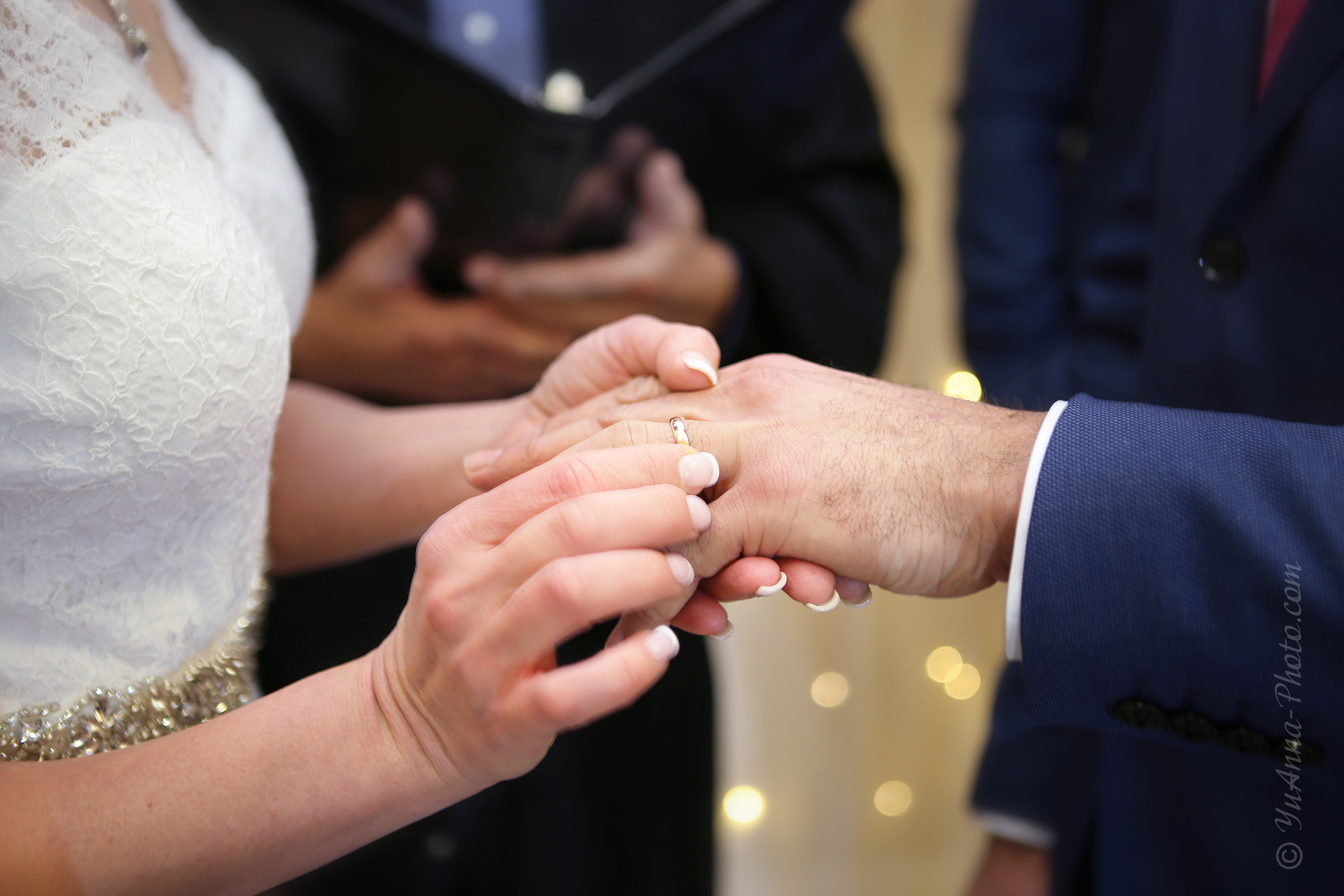 Wedding. YuAnna studio. Family & Kids Photographer in Seattle area, located in