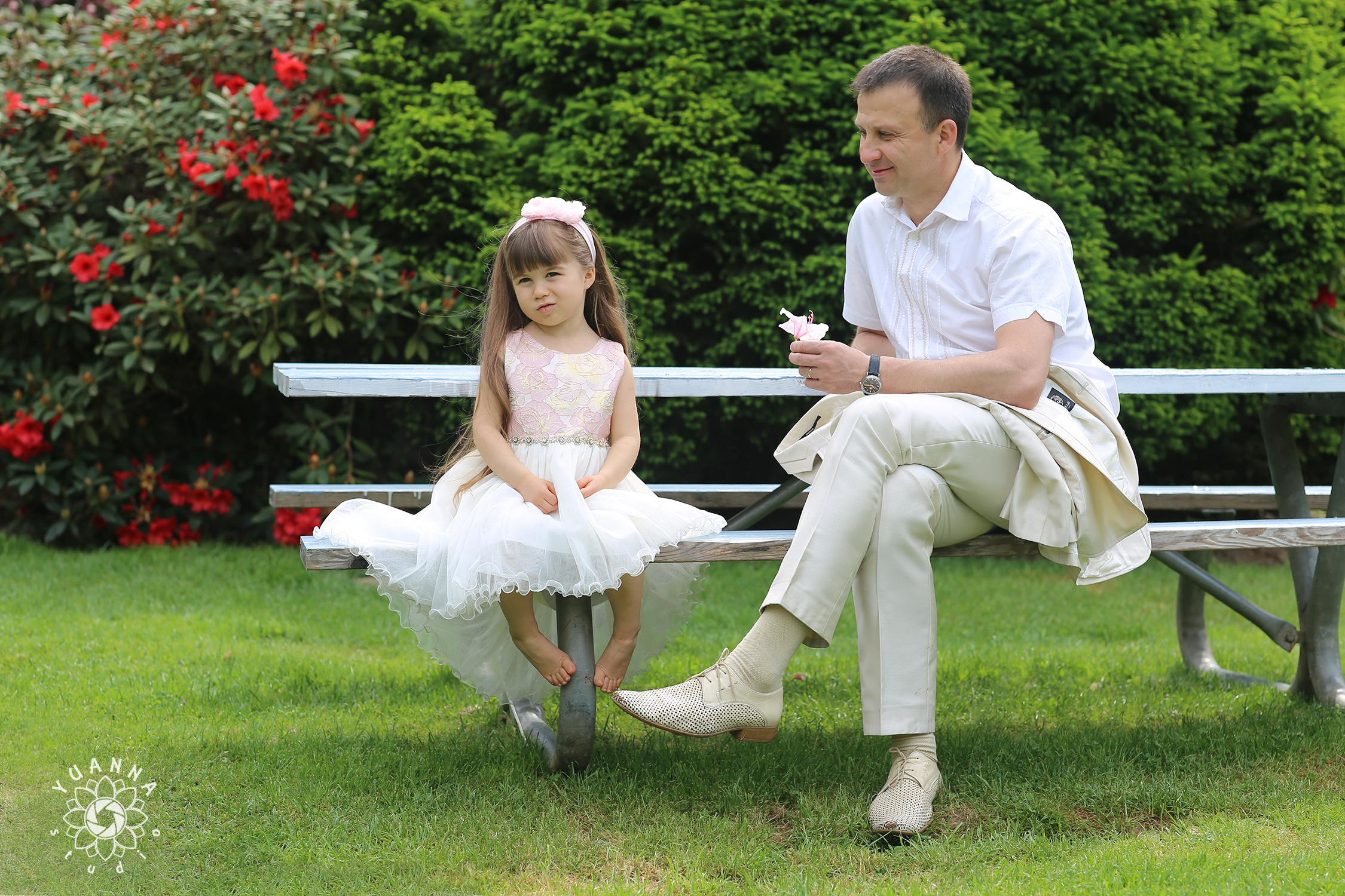 Anniversary photoshoot. YuAnna studio. Family & Kids Photographer in Seattle area, located in